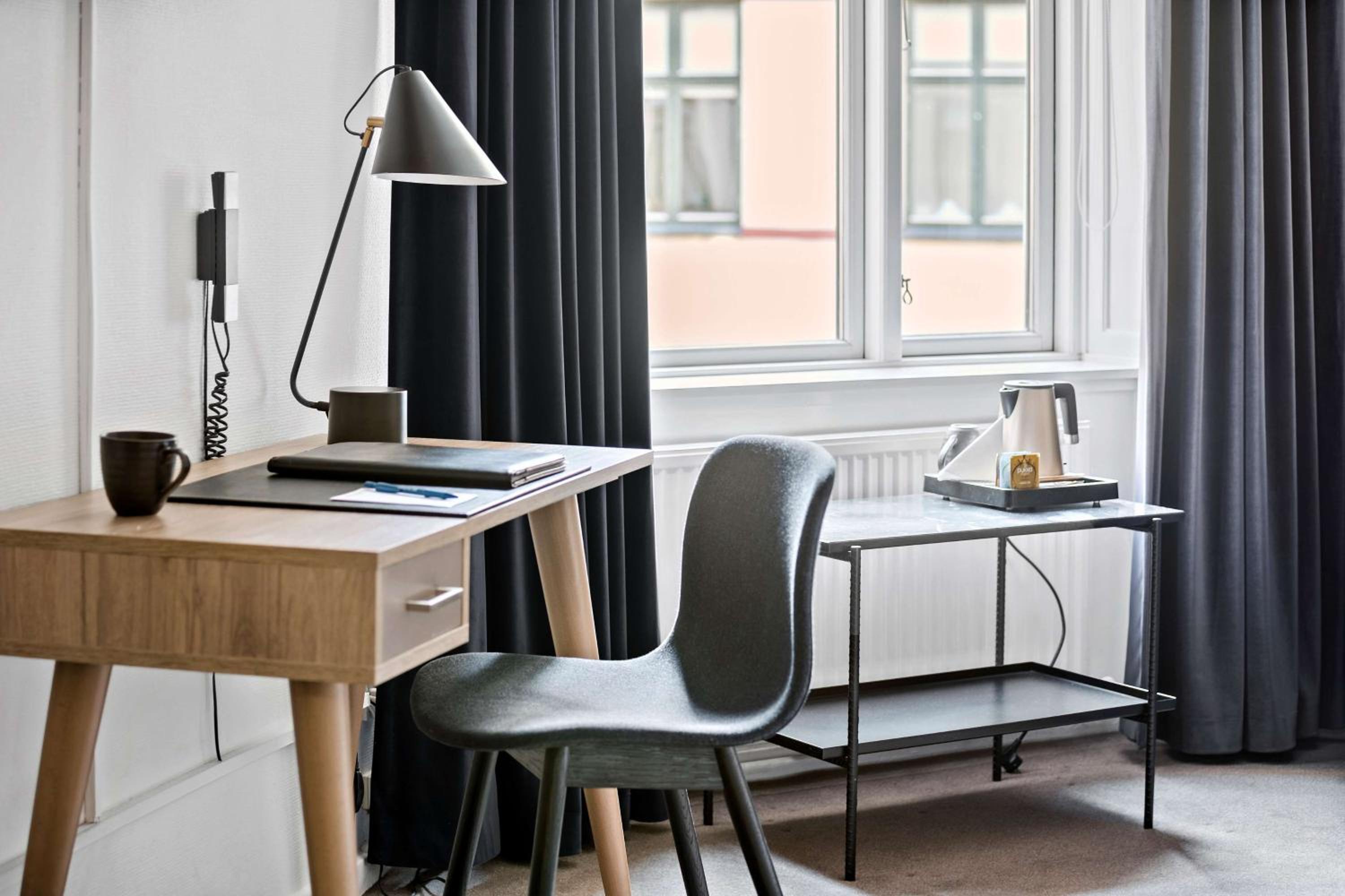 Family King Room with Sofa Bed