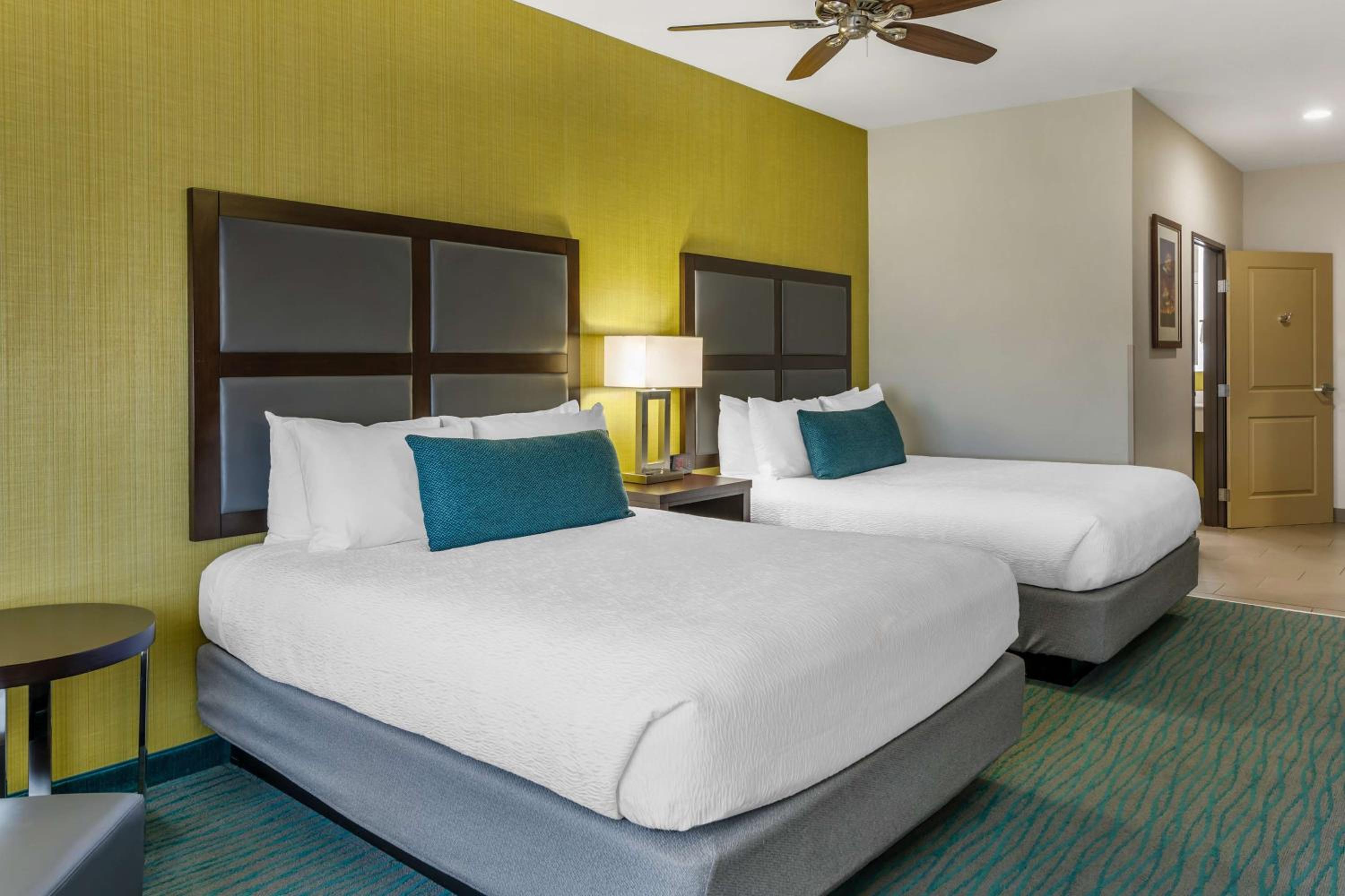 Queen Room with Two Queen Beds - Non-Smoking