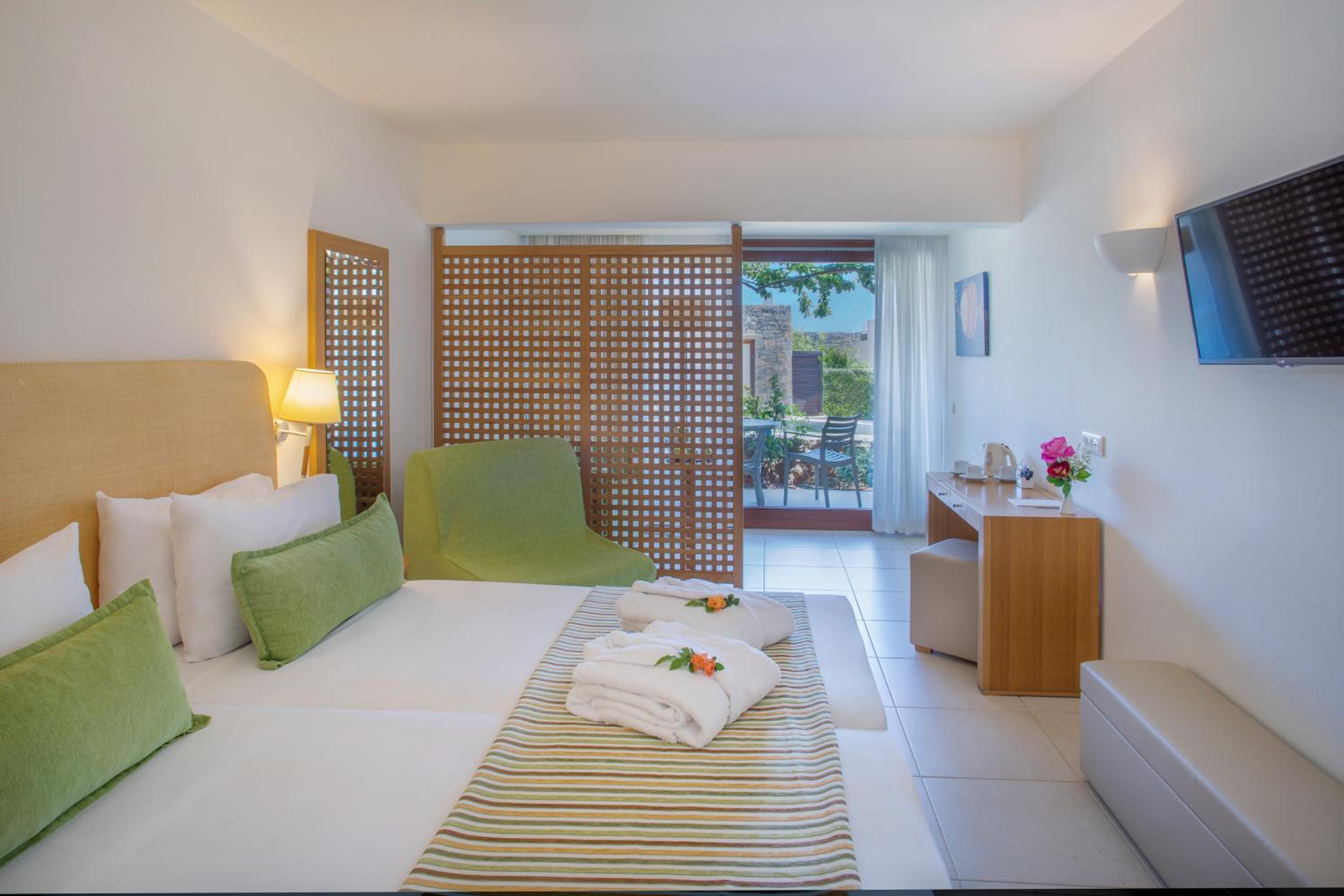 Junior Suite with Garden View