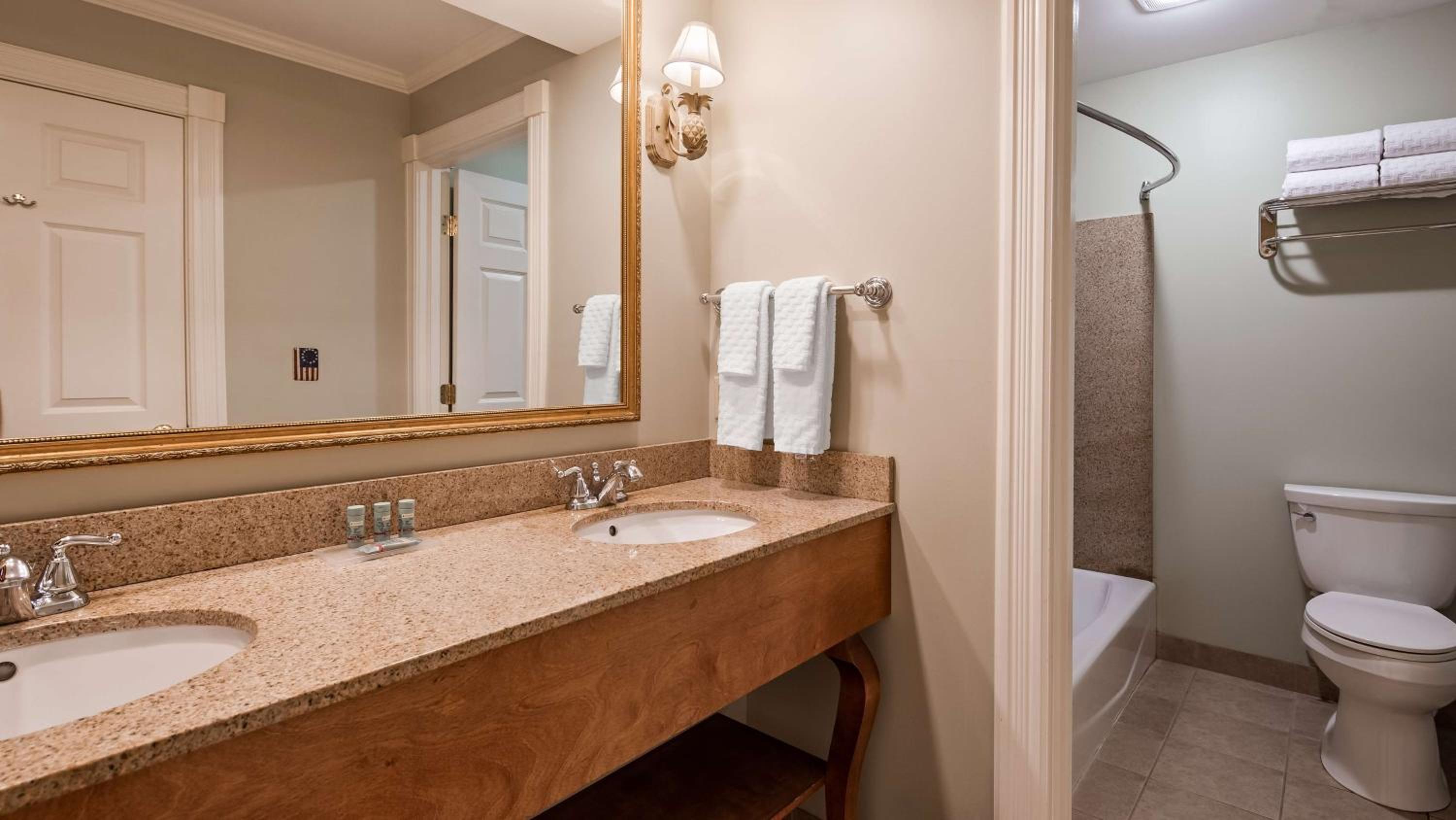 Queen Room with Two Queen Beds - Non-Smoking