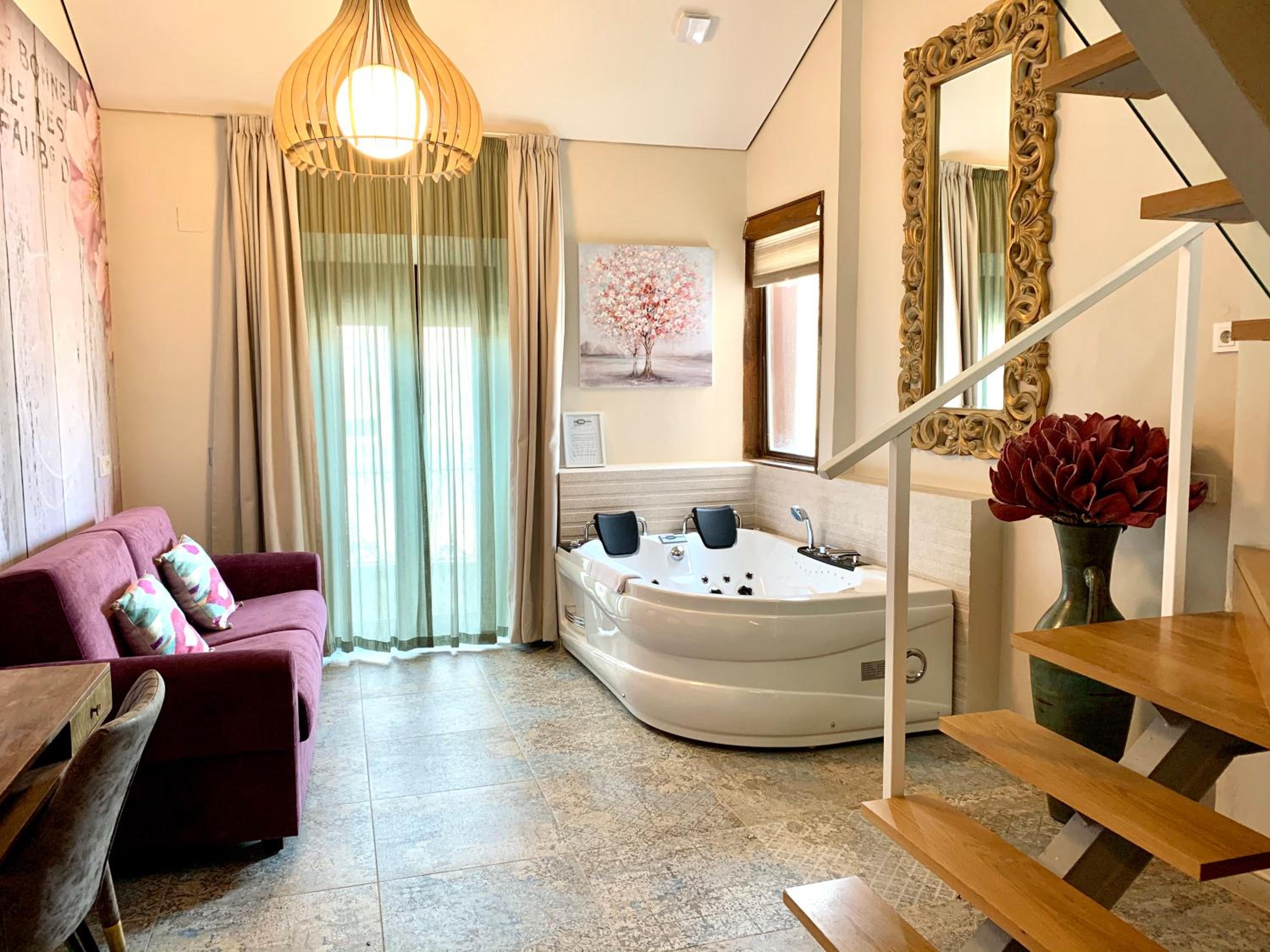 Duplex Suite with Spa Bath