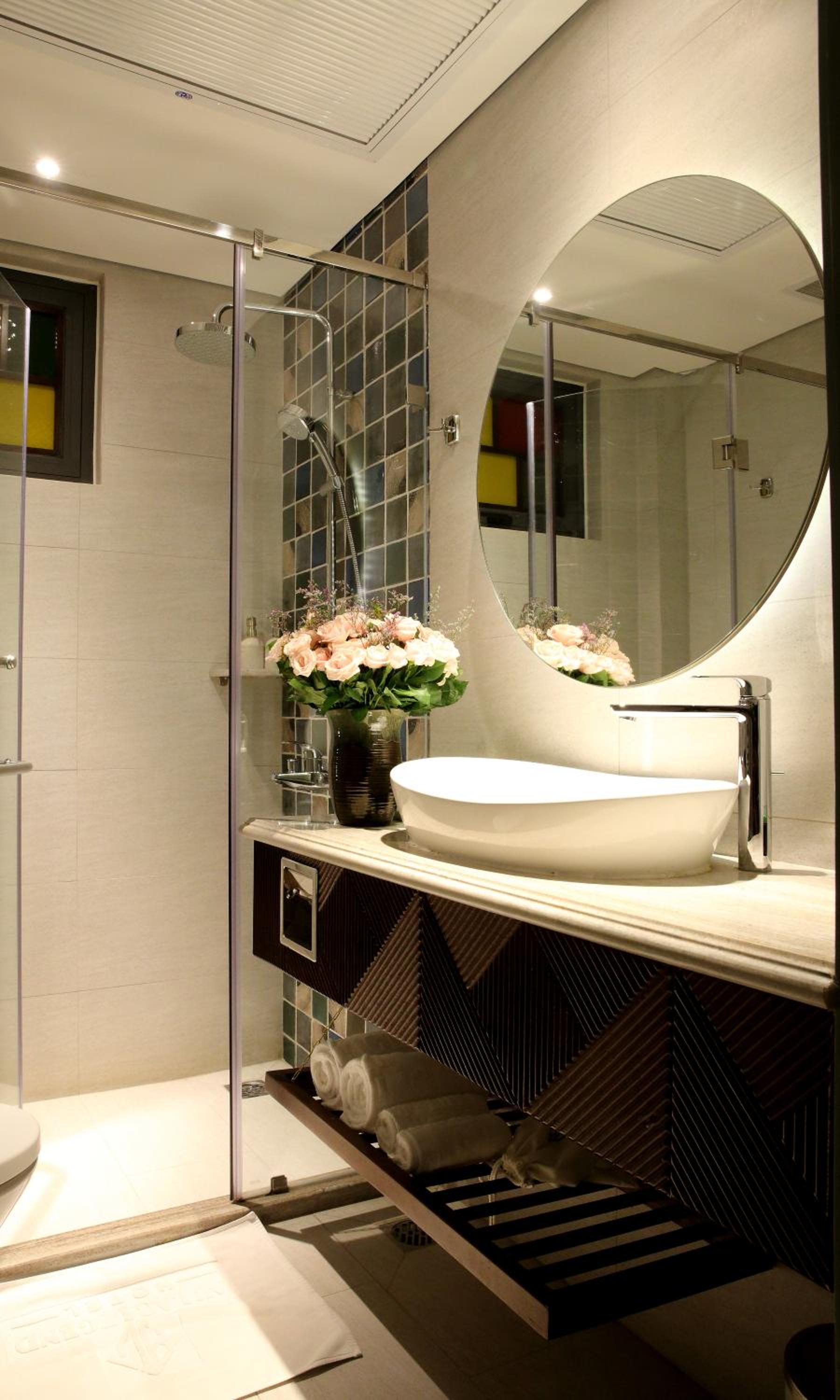 Superior Double Room (No Window) + Afternoon Tea On Rooftop