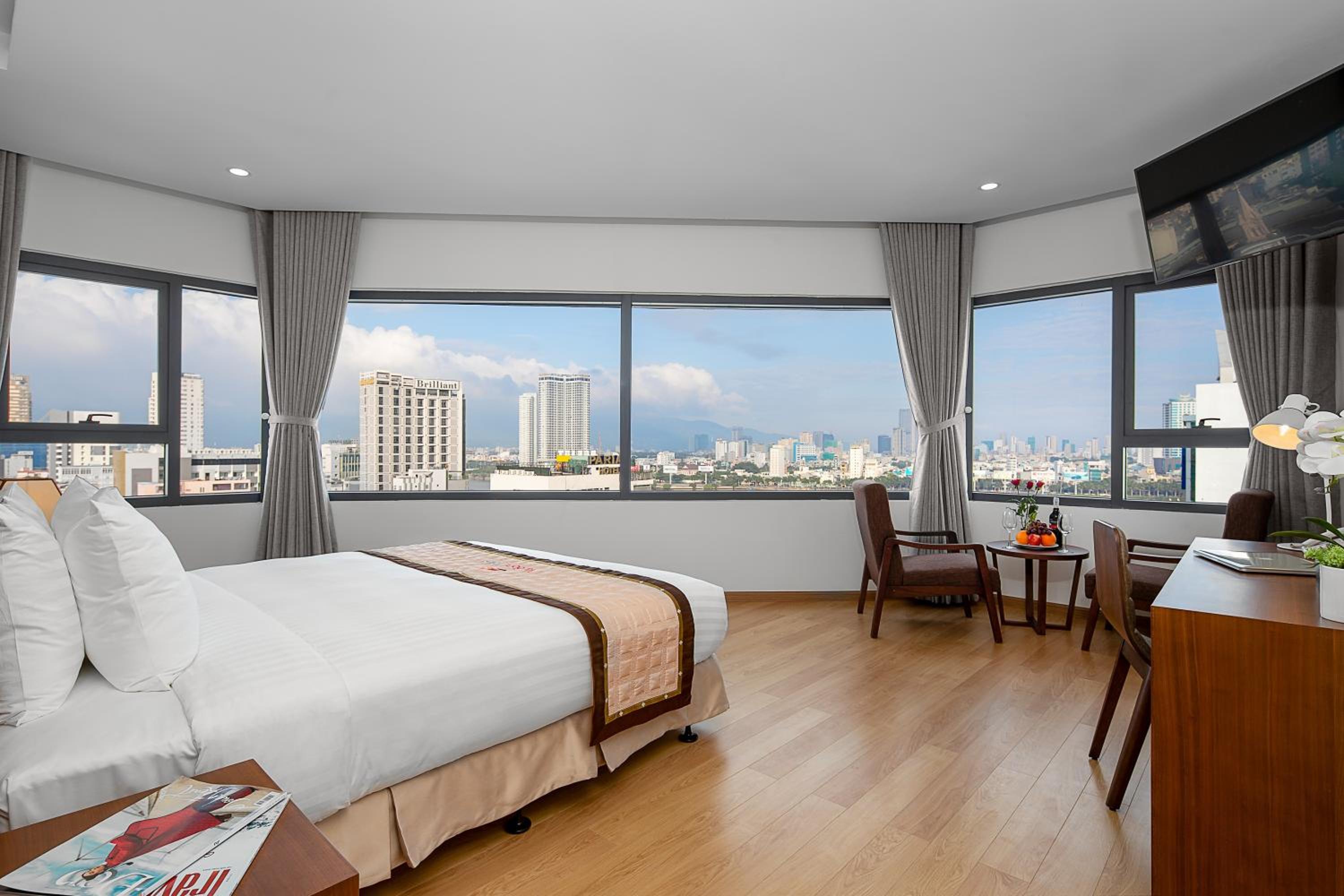 Suite with River View