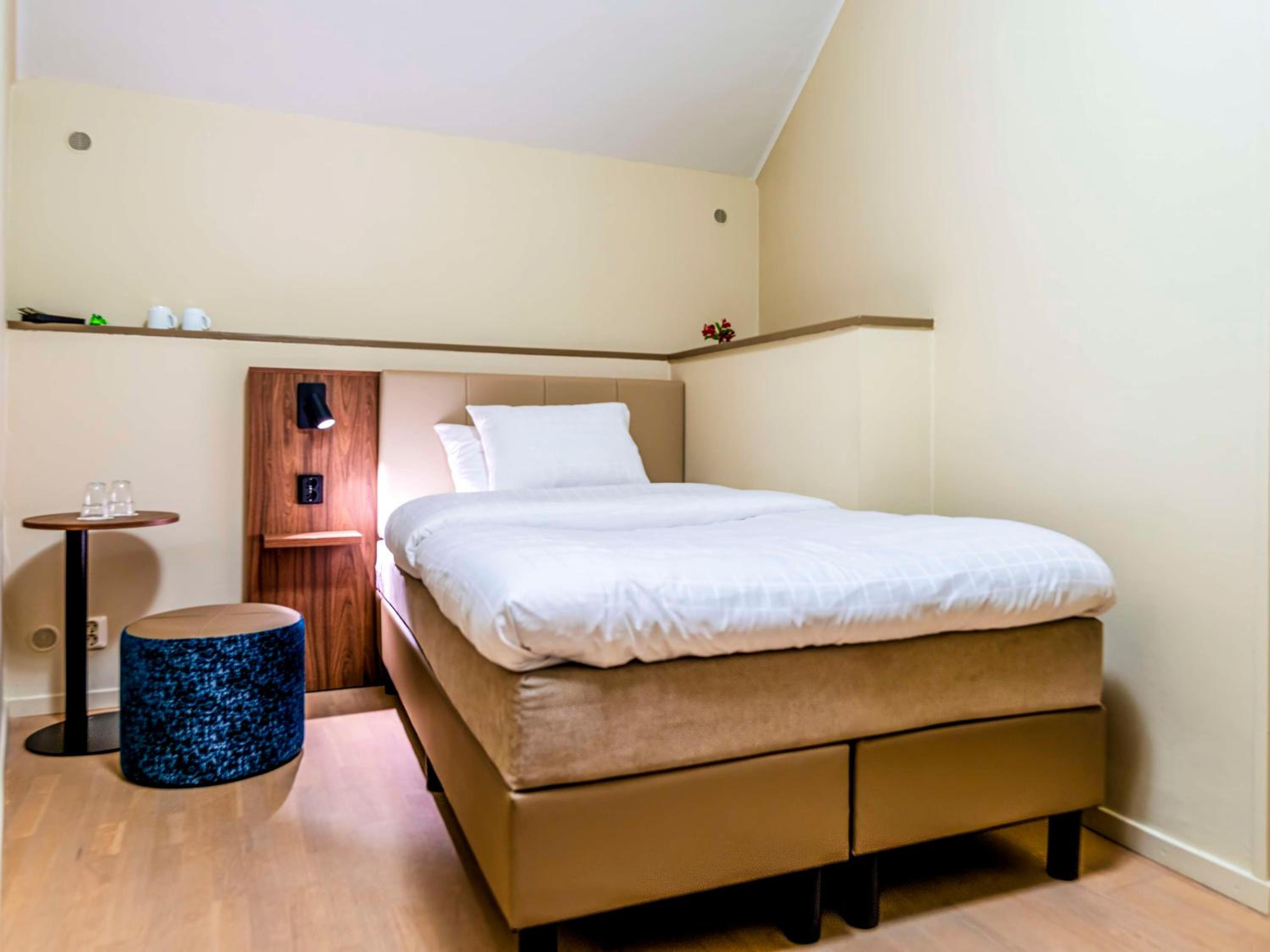 Single Room with No Window