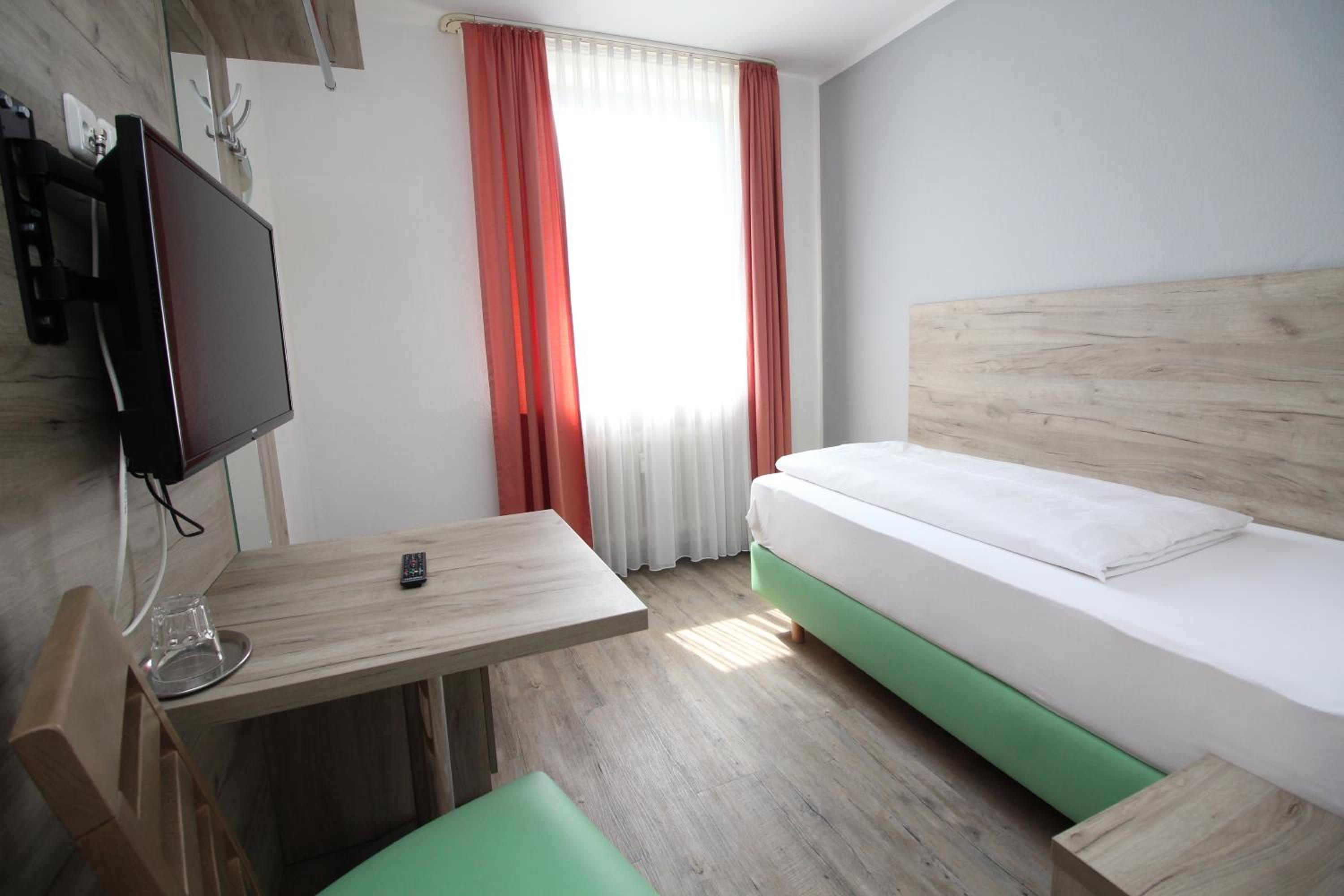 Comfort Single Room with Private Bathroom