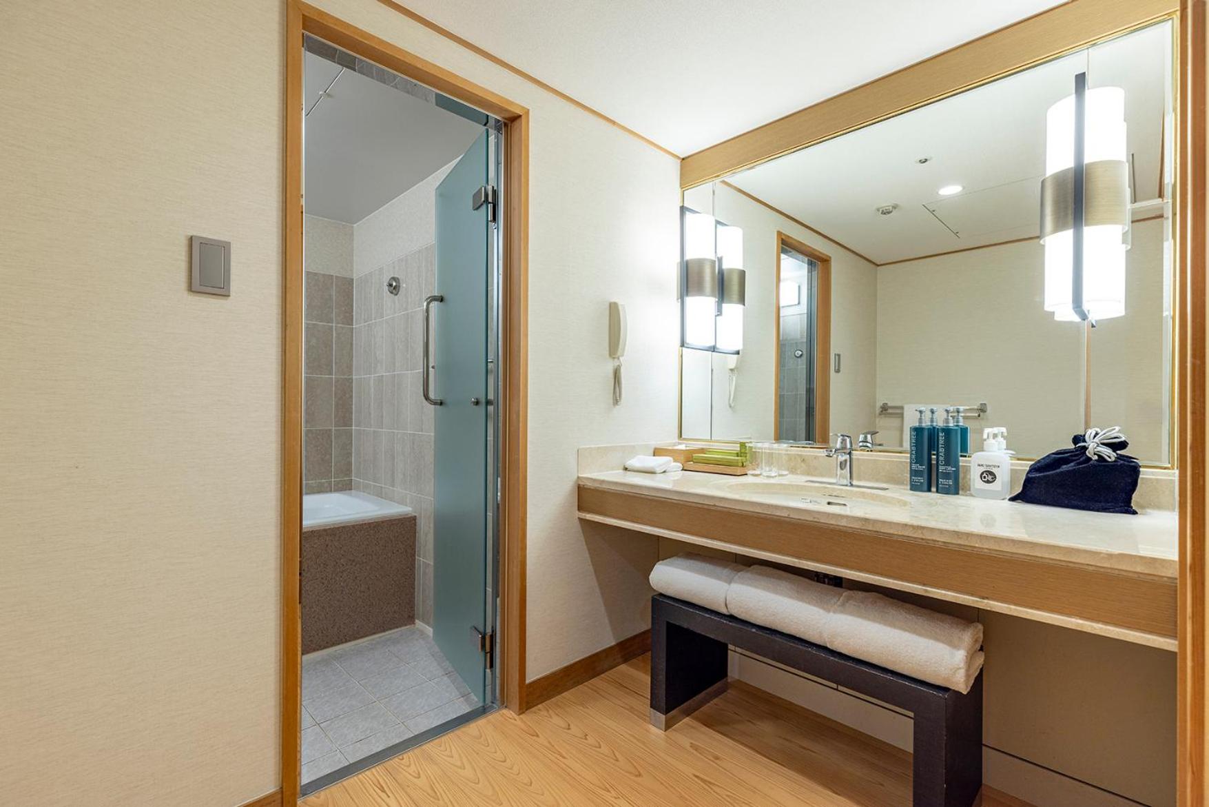 Hilton Premium Suite