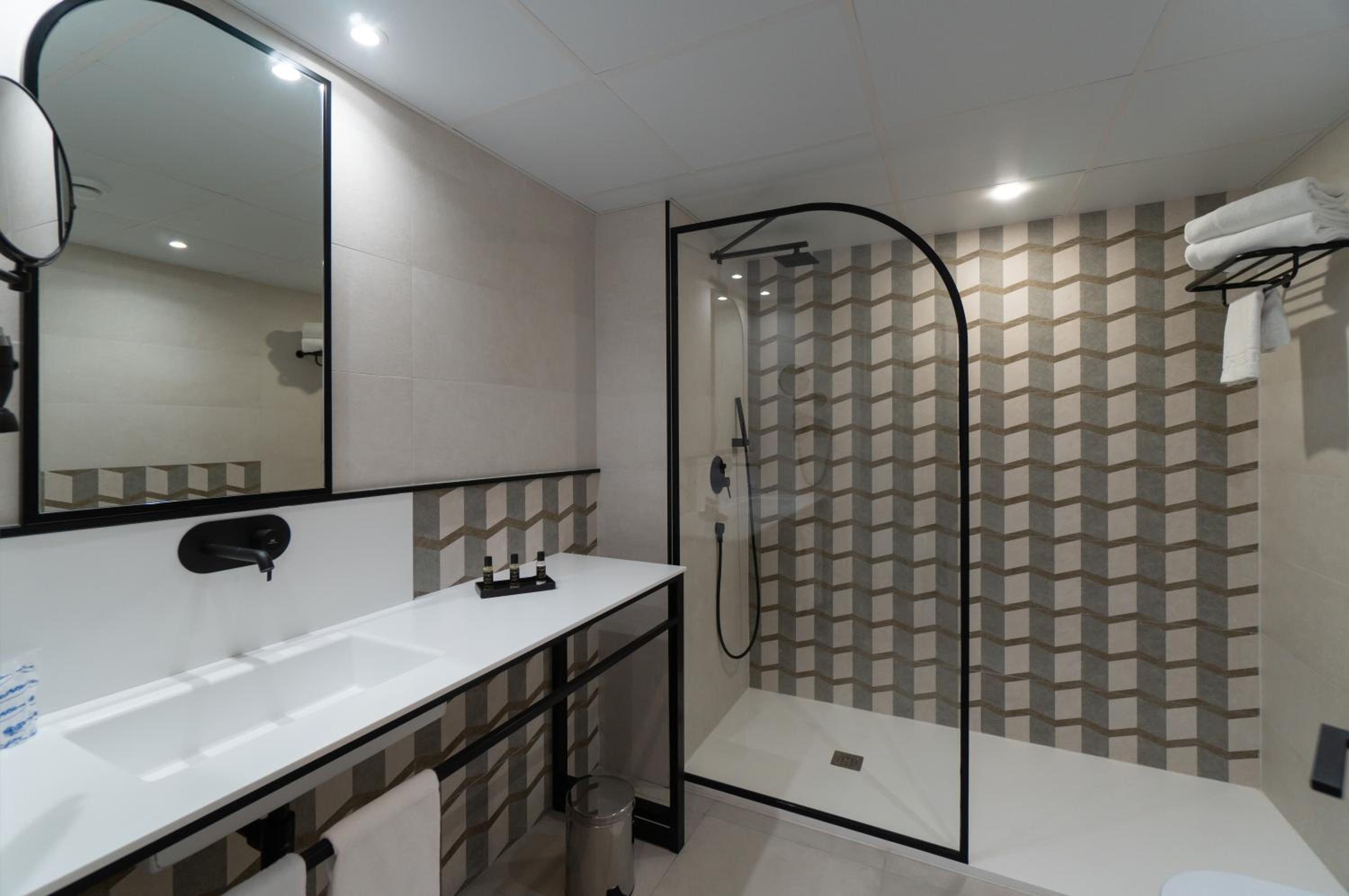 Superior Club with Sea View (2 Adults)