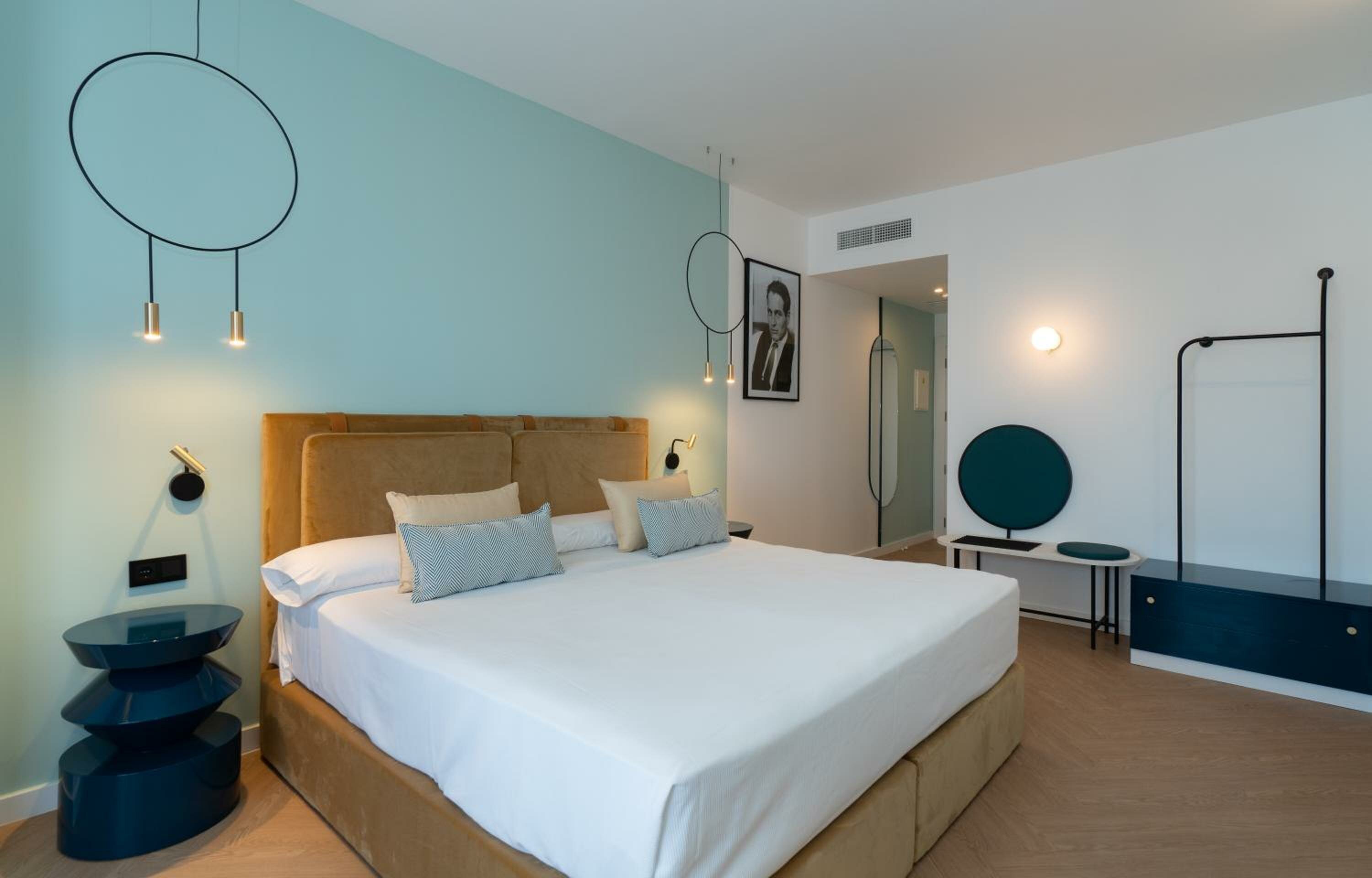 Superior Club with Sea View (2 Adults)