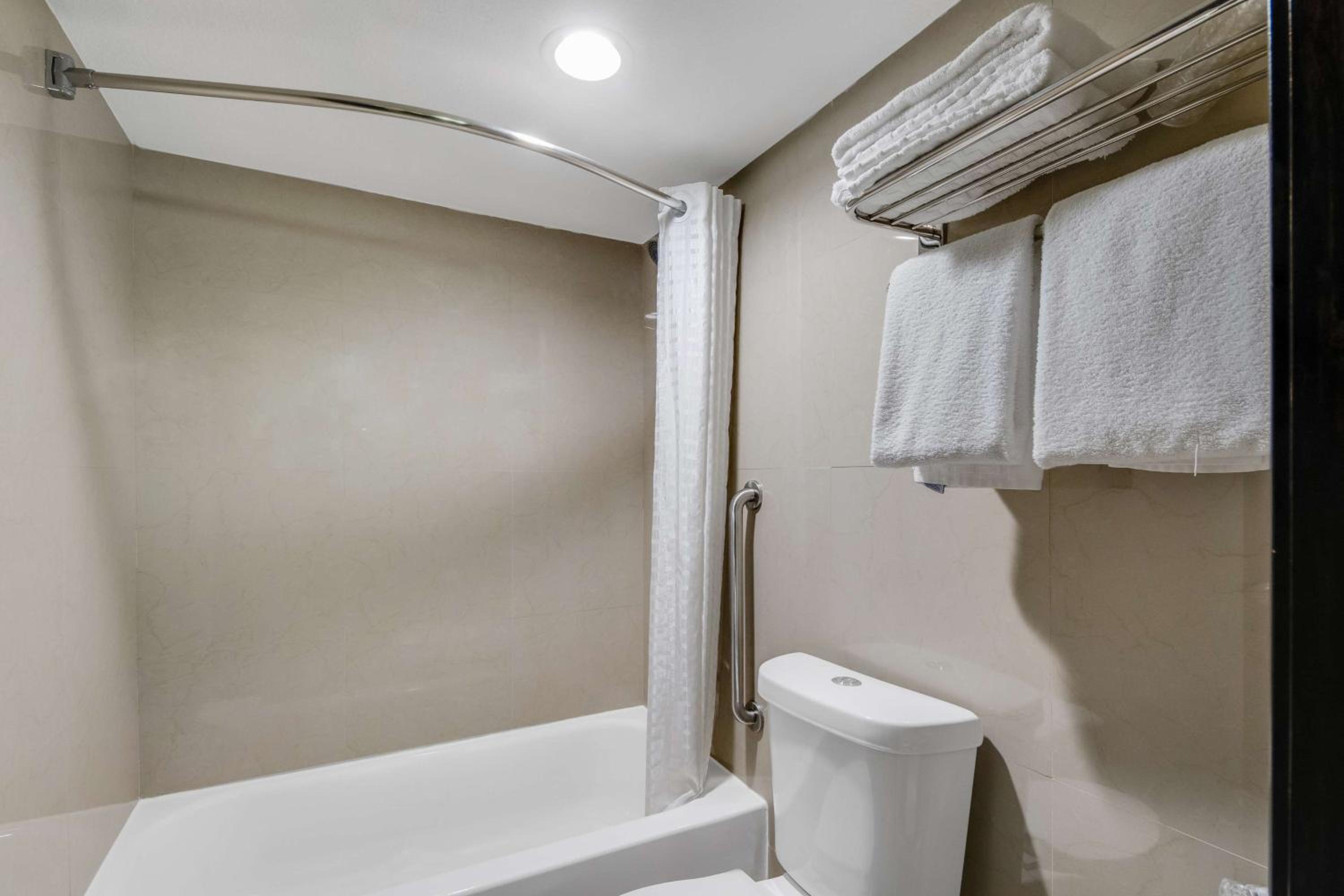 Queen Room with Two Queen Beds - Non-Smoking