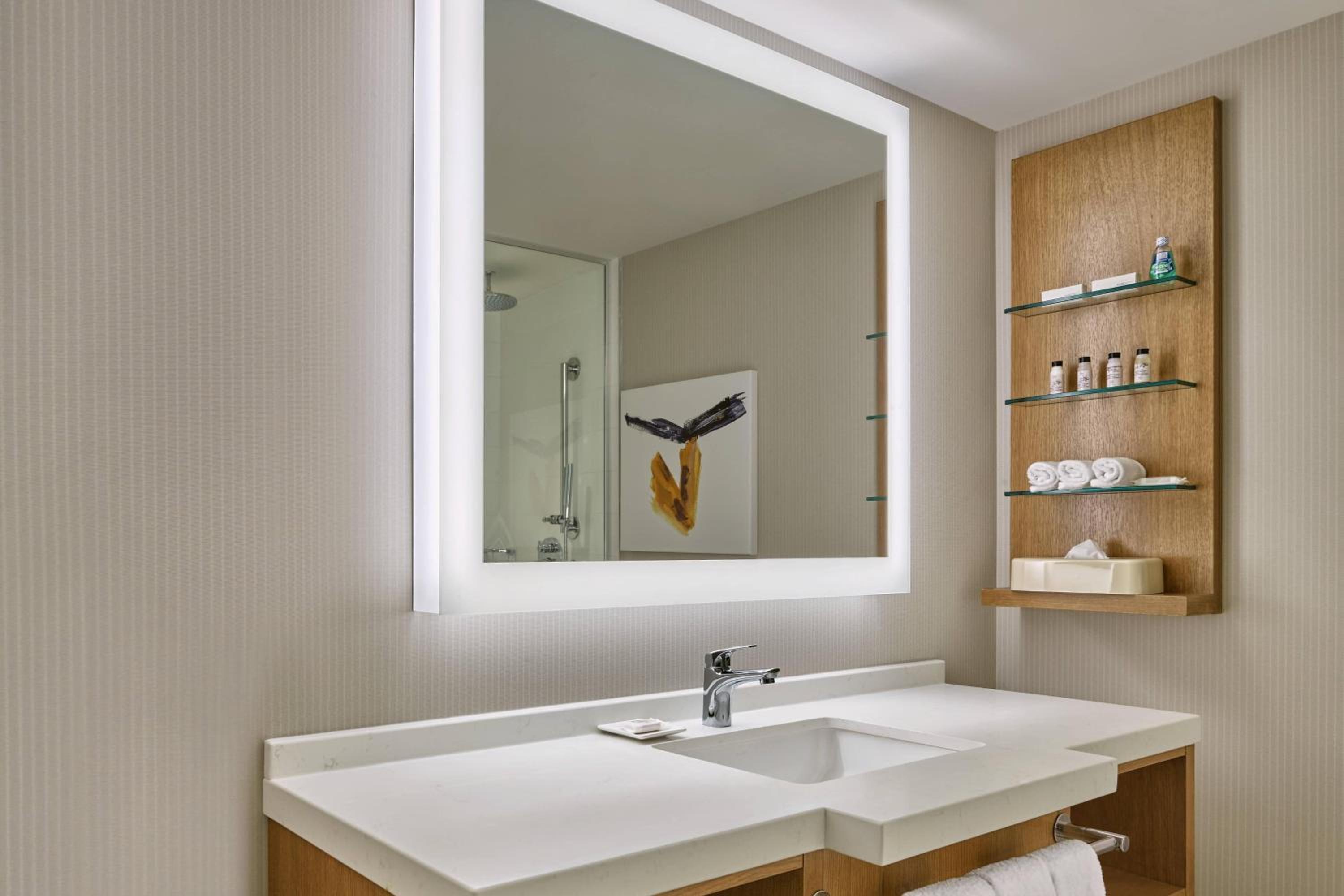 Queen Guest Room with Two Queen Beds