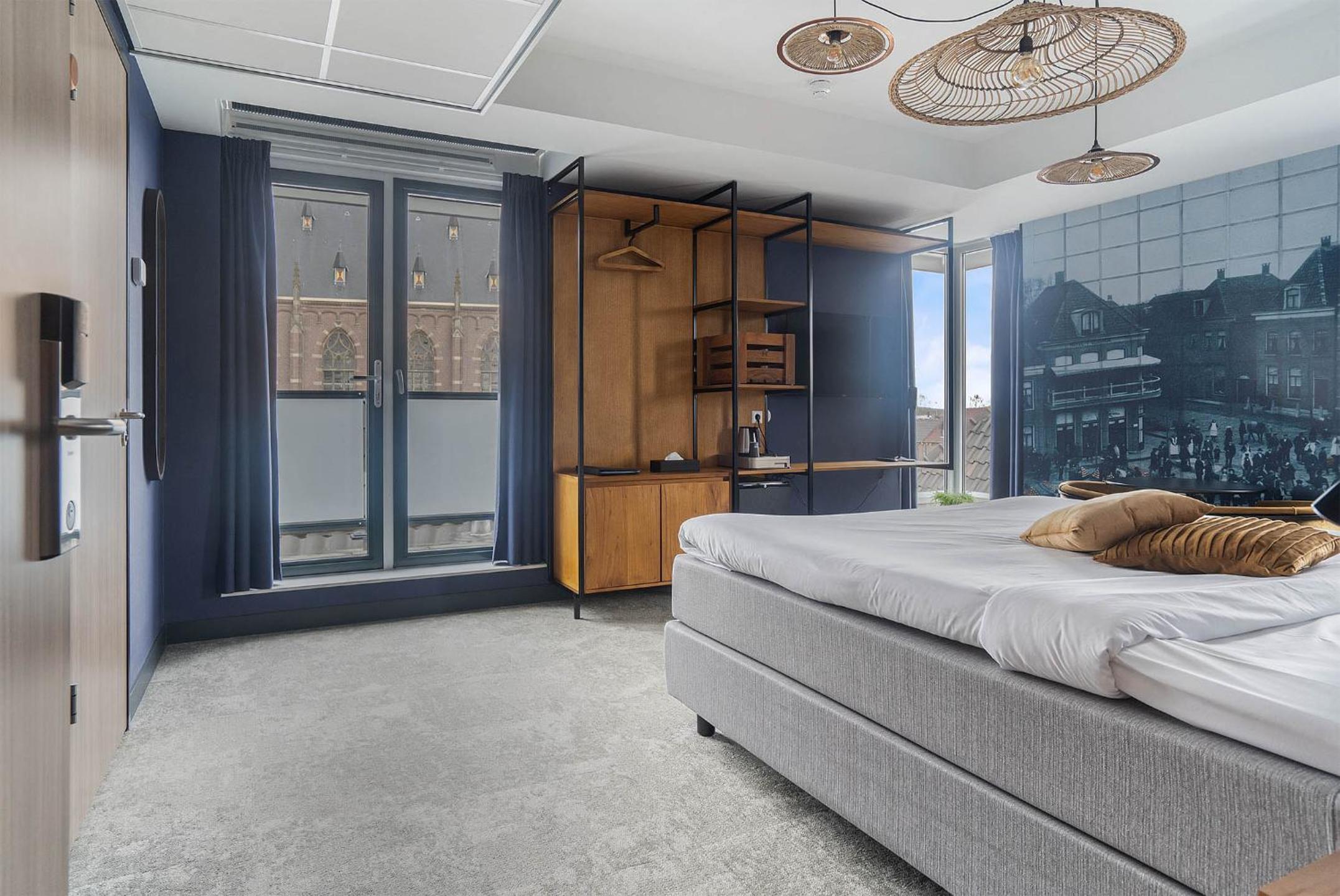 Superior Double Room with Balcony