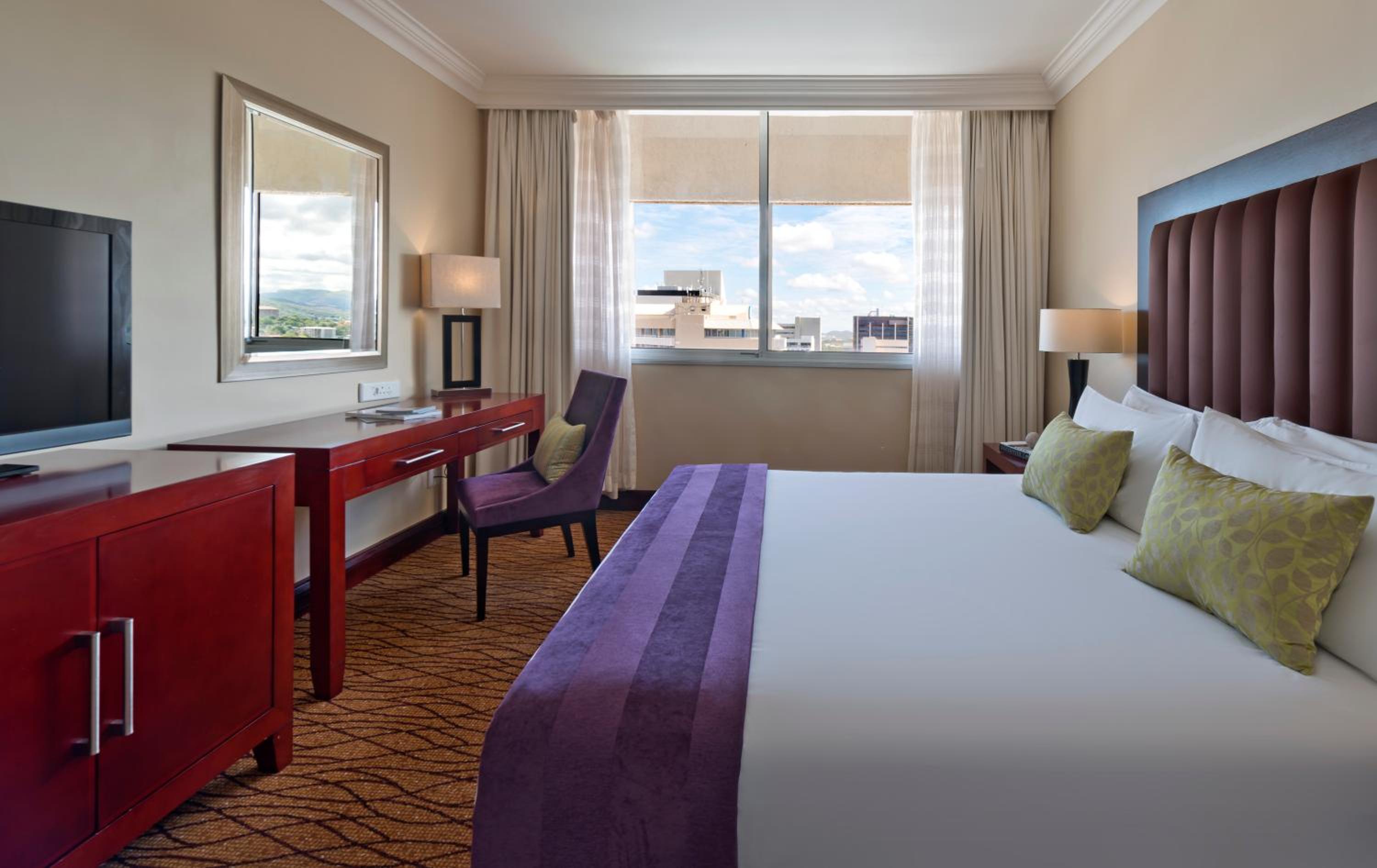 AVANI Mountain View room