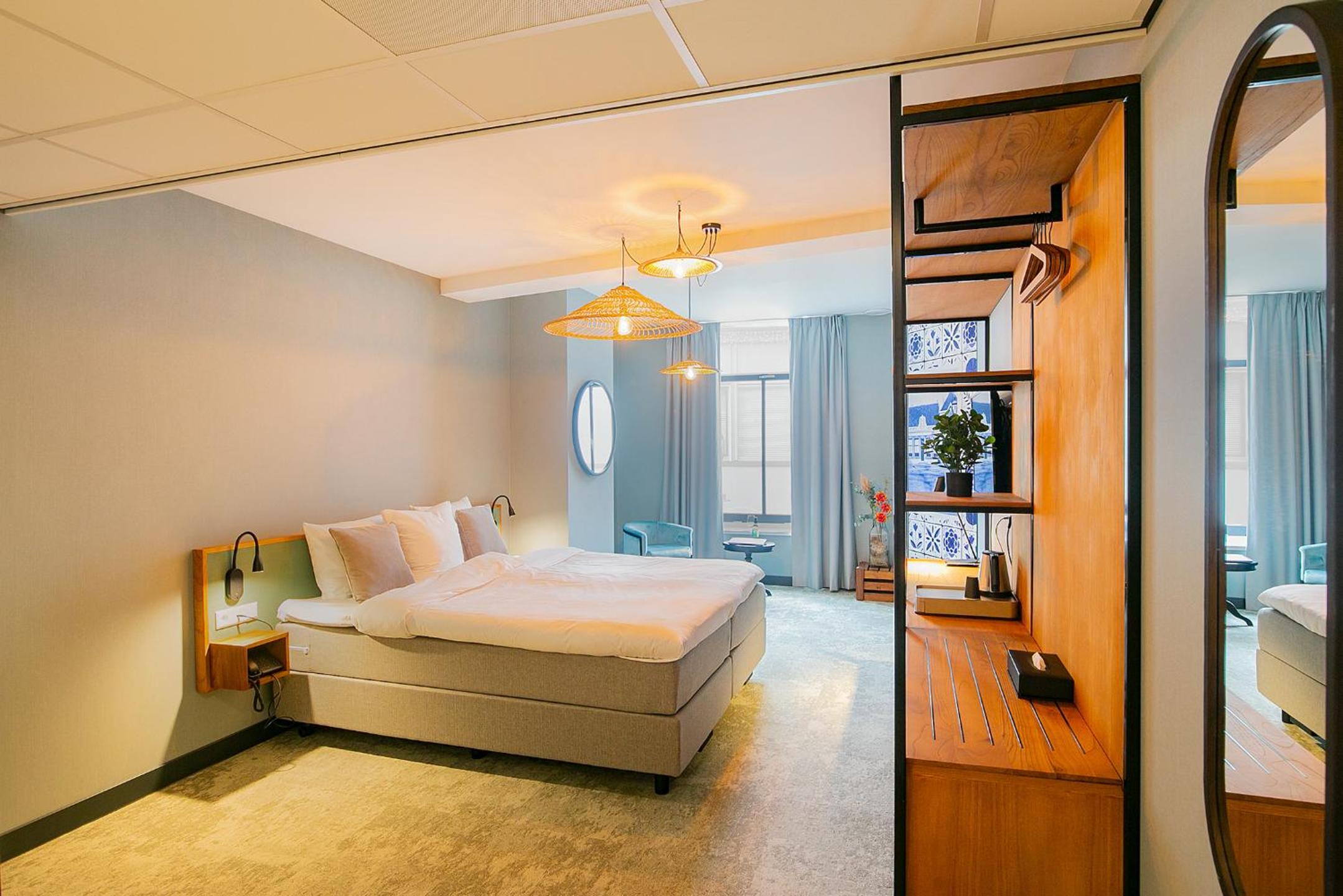 Deluxe Studio with Kitchen