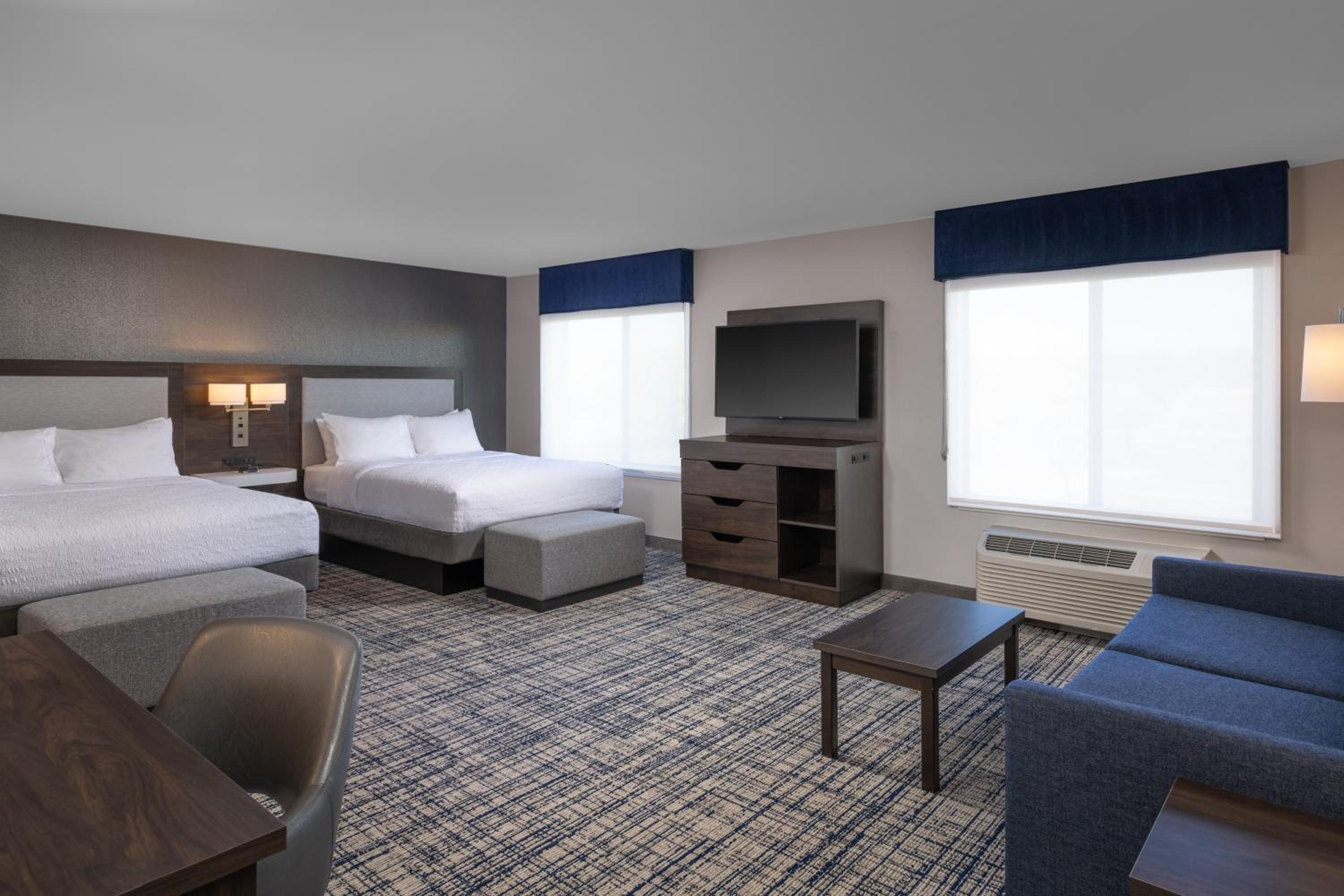 Queen Studio Suite with Two Queen Beds - Non-Smoking