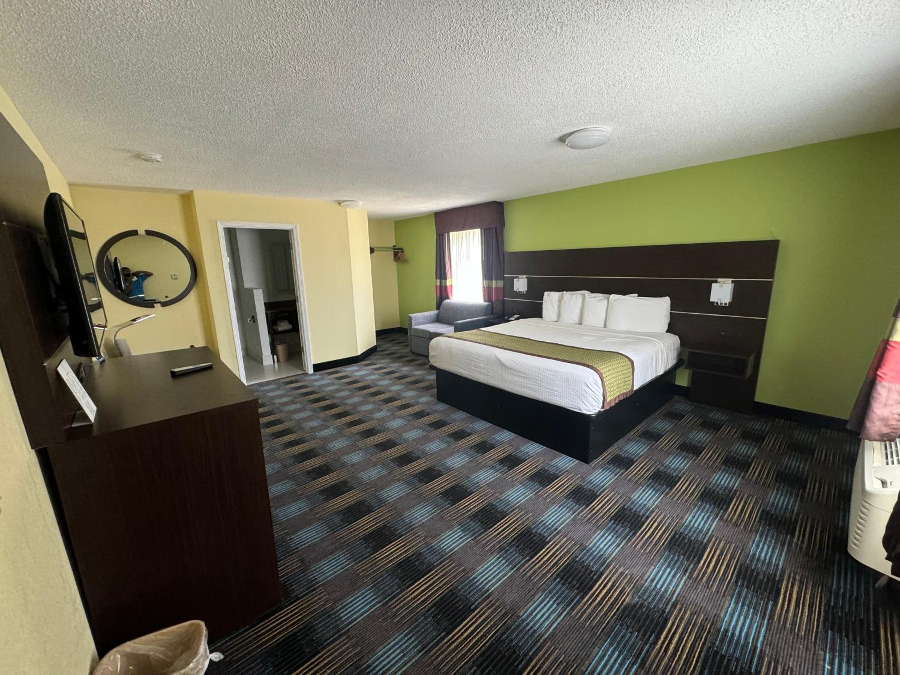 King Suite - Non Smoking