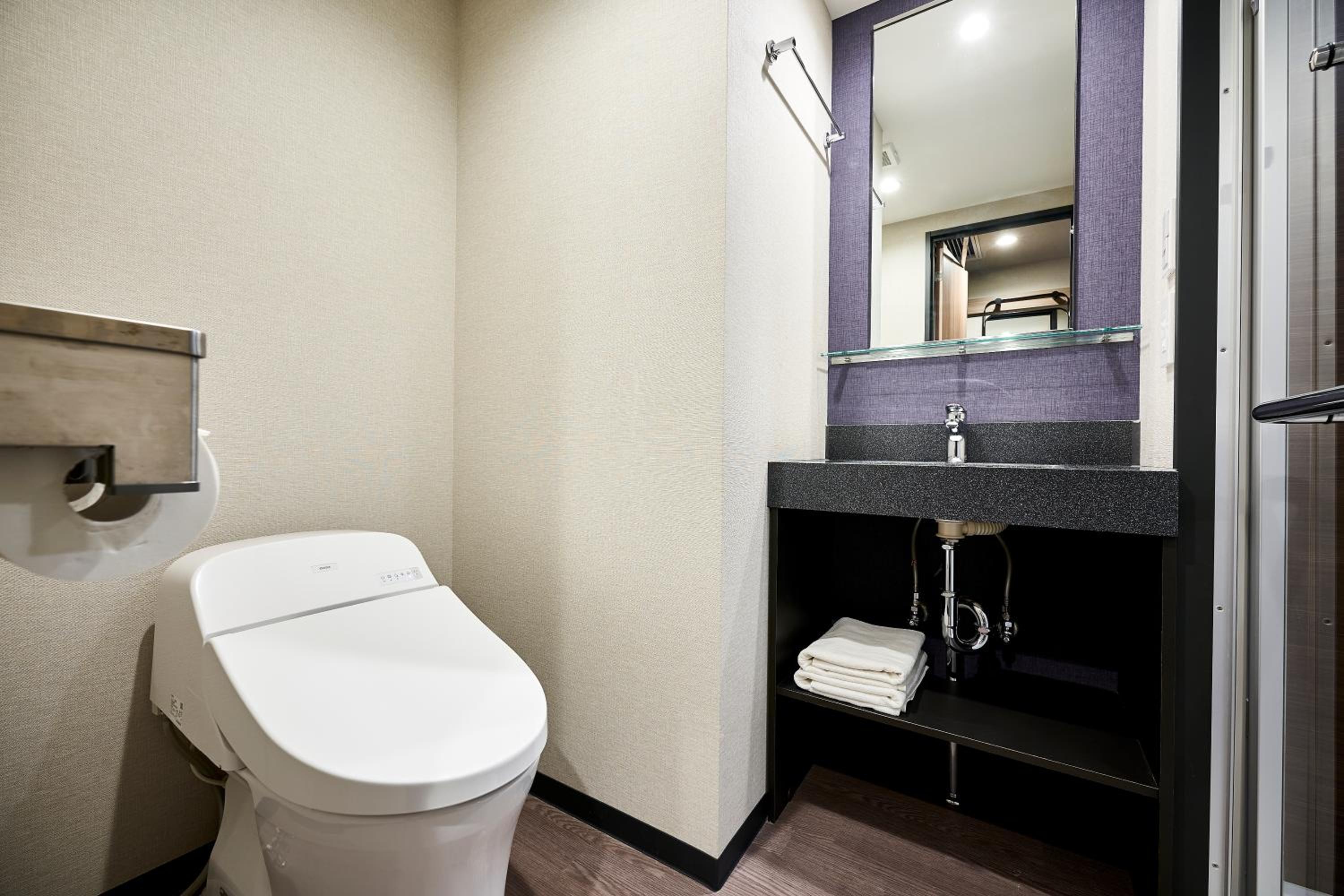 Deluxe Twin Room with Sofa bed