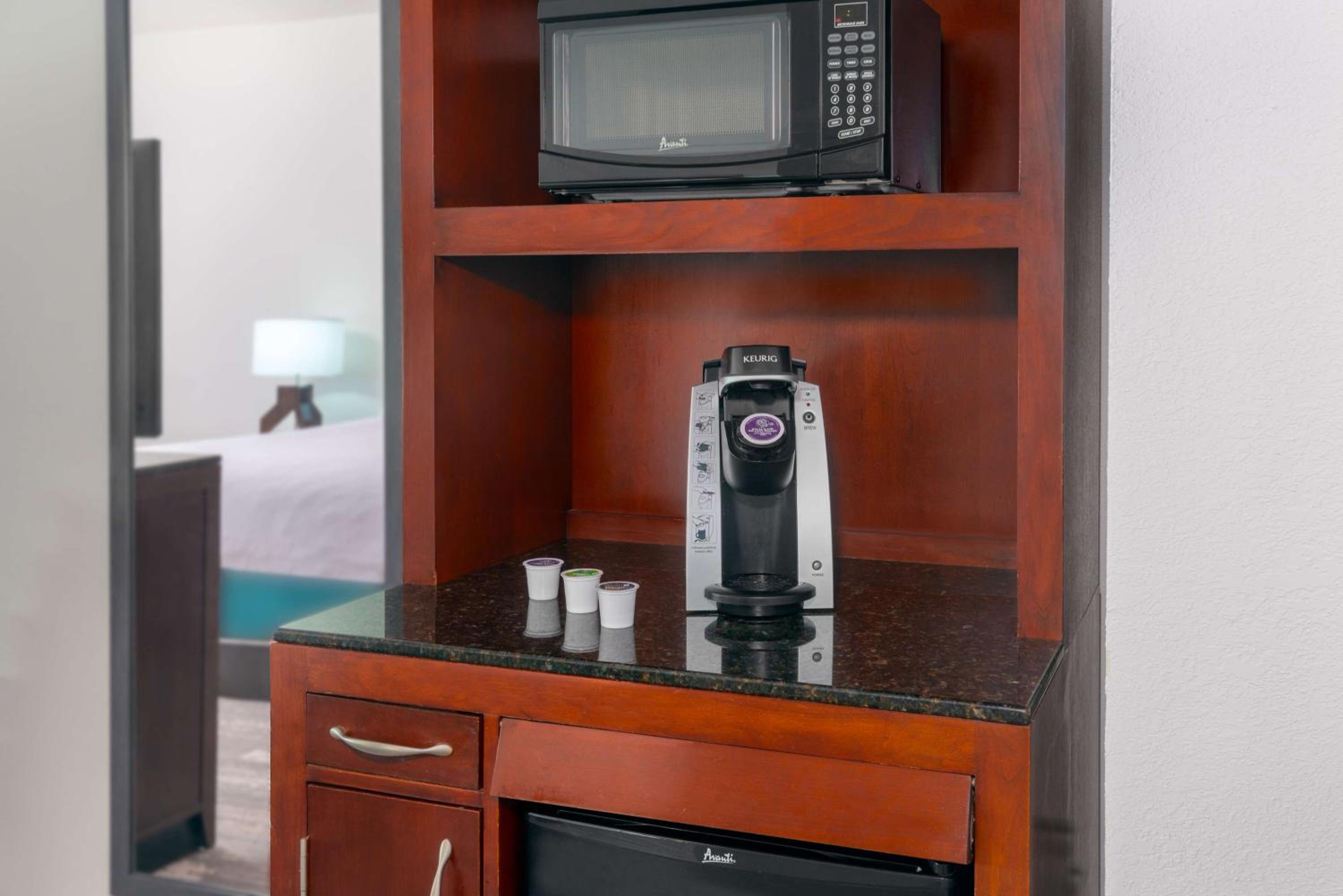 Junior King Suite with Seating Area