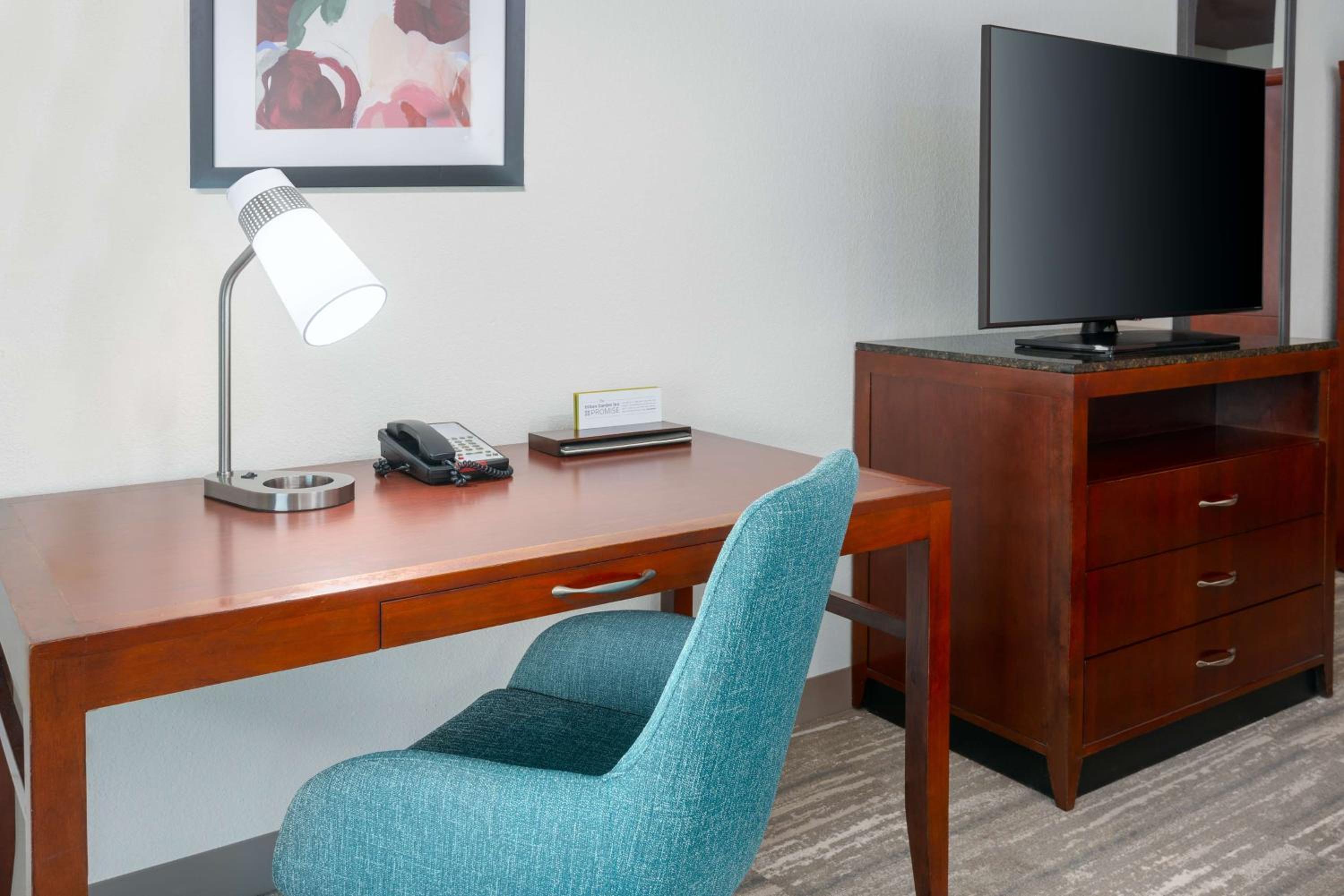 Junior King Suite with Seating Area