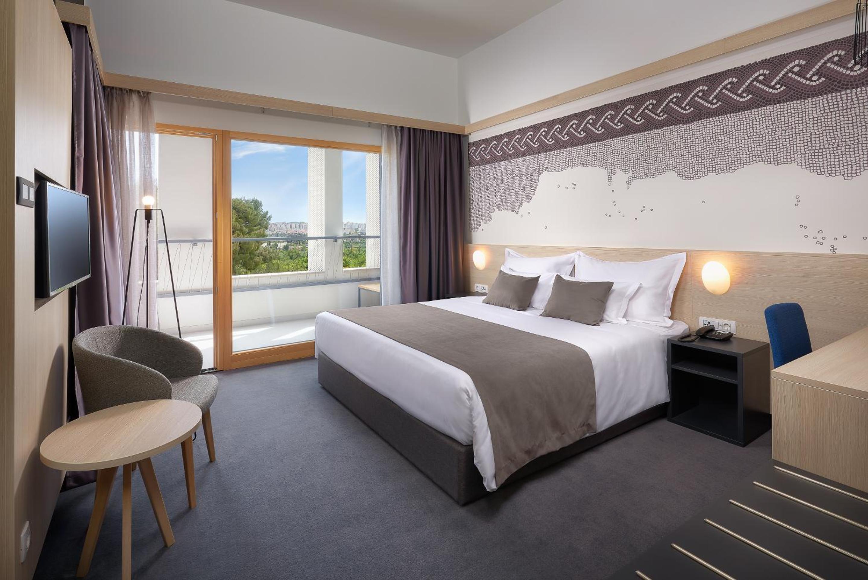 Superior Double Room with Balcony