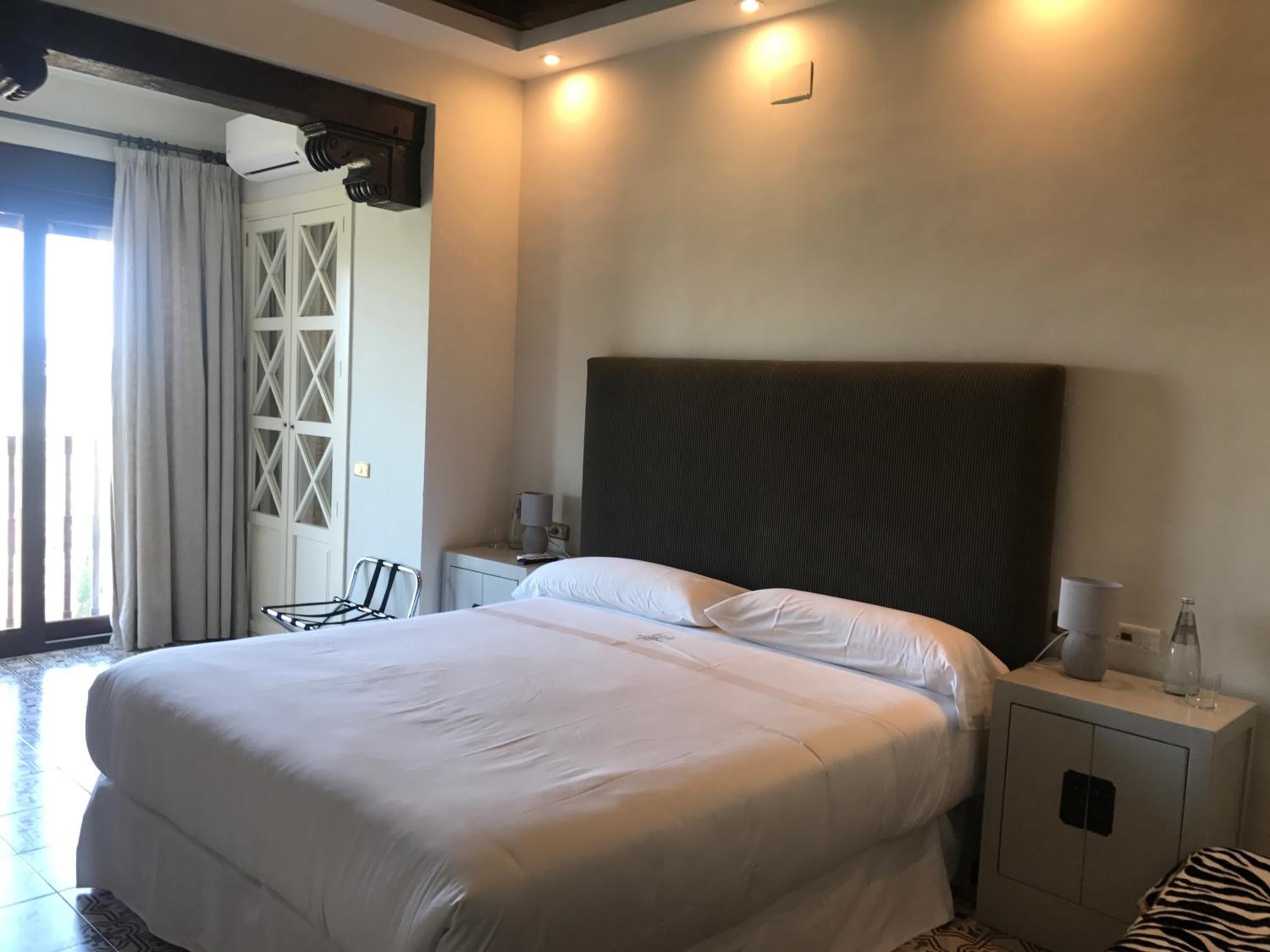 Double Room with with Views of El Tajo