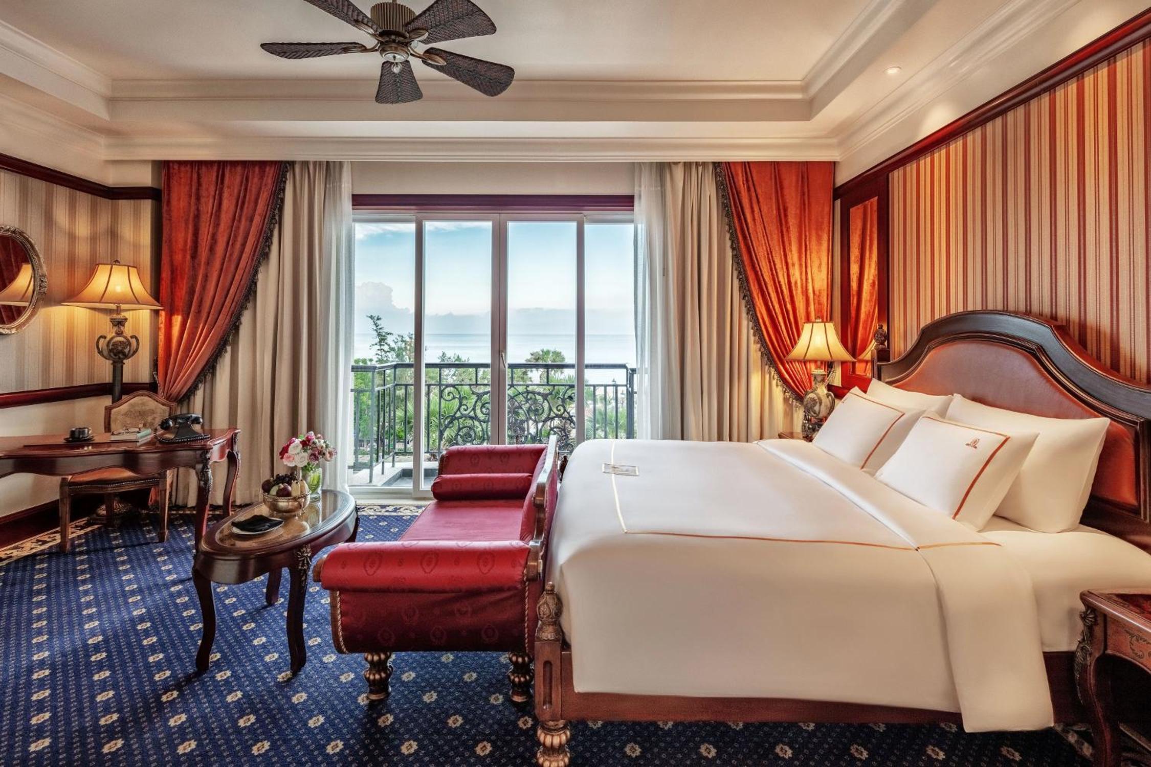 Heritage Deluxe King Oceanview