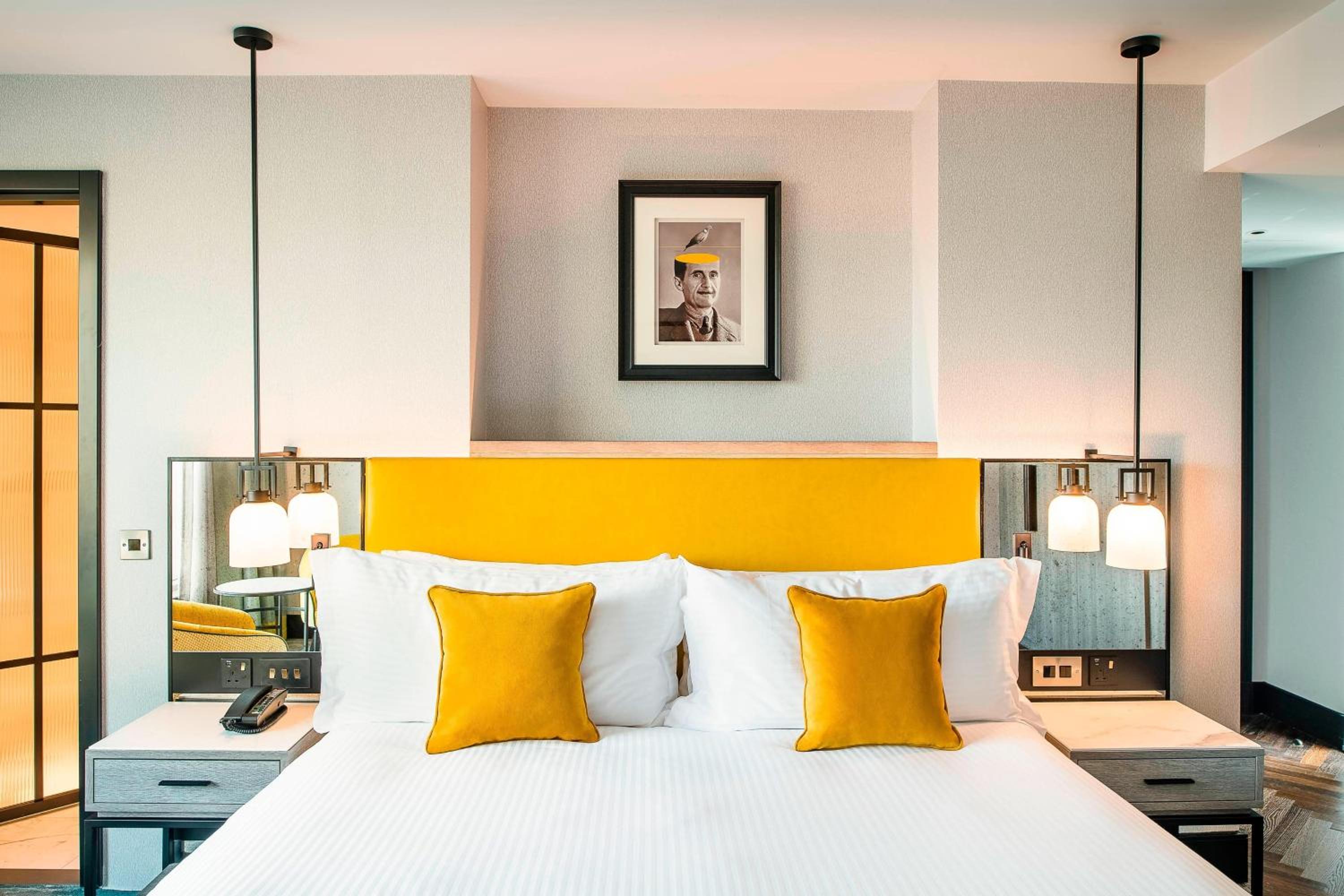 Executive guest room with king bed