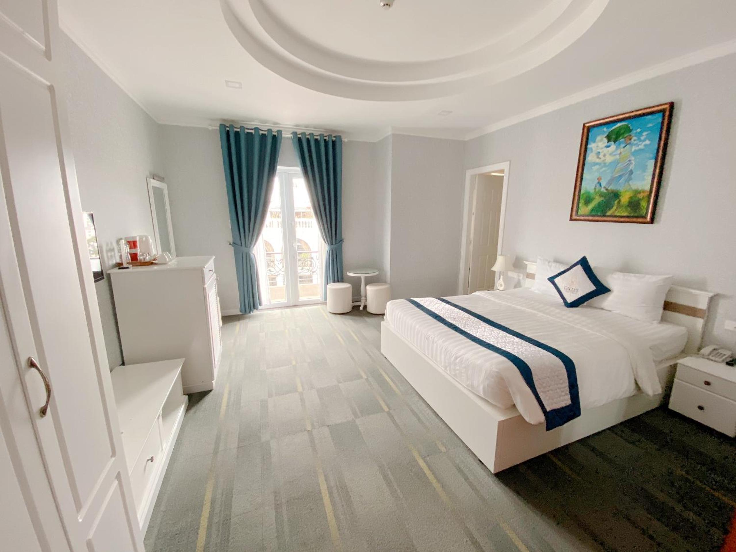 Deluxe Double Room With Balcony - City View