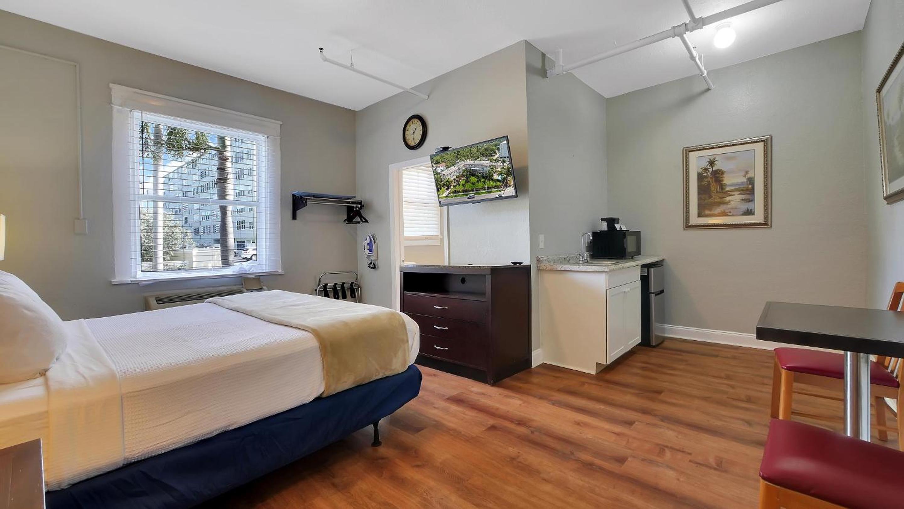  Pet friendly King Room