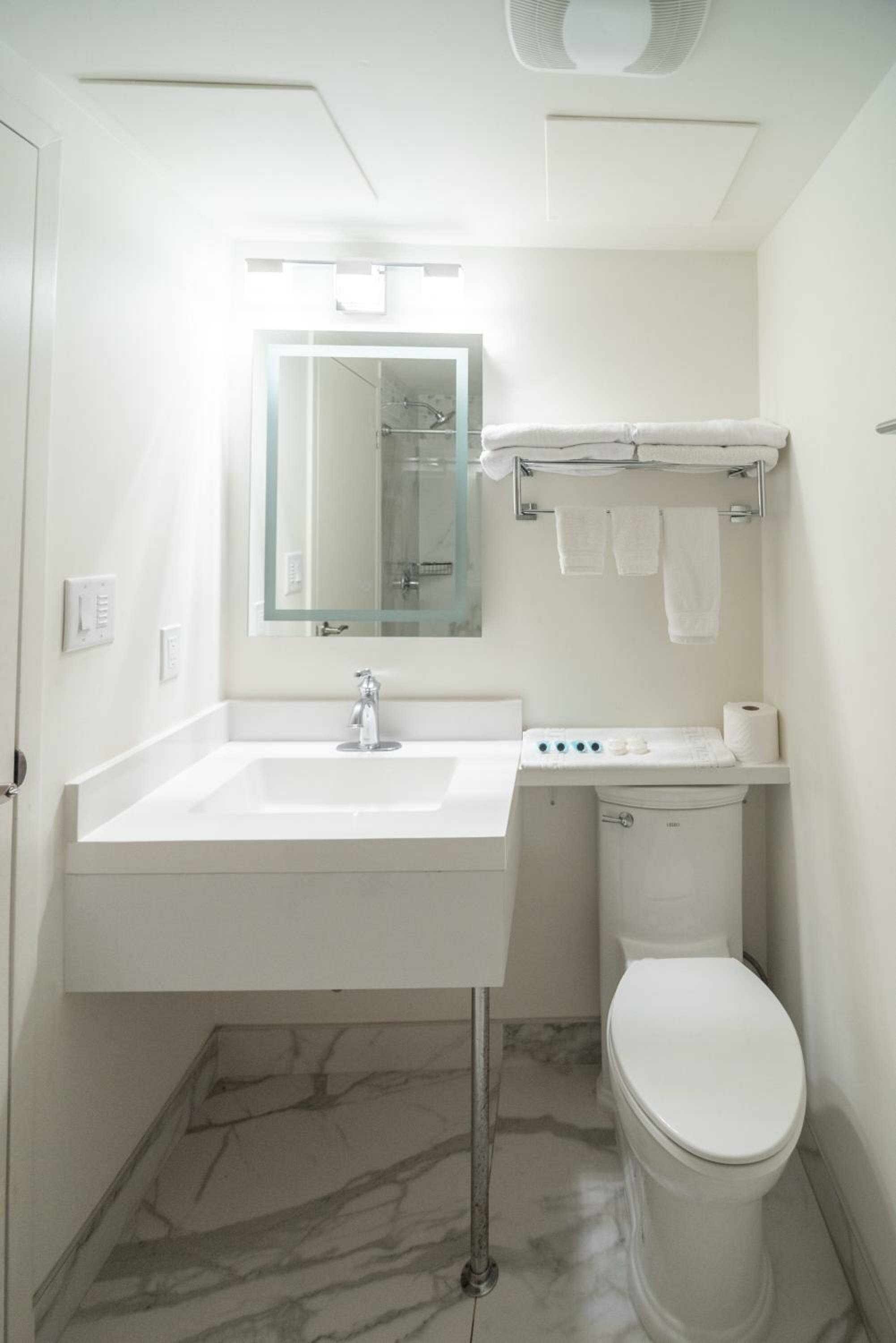 Executive Room with 2 Queen Beds 