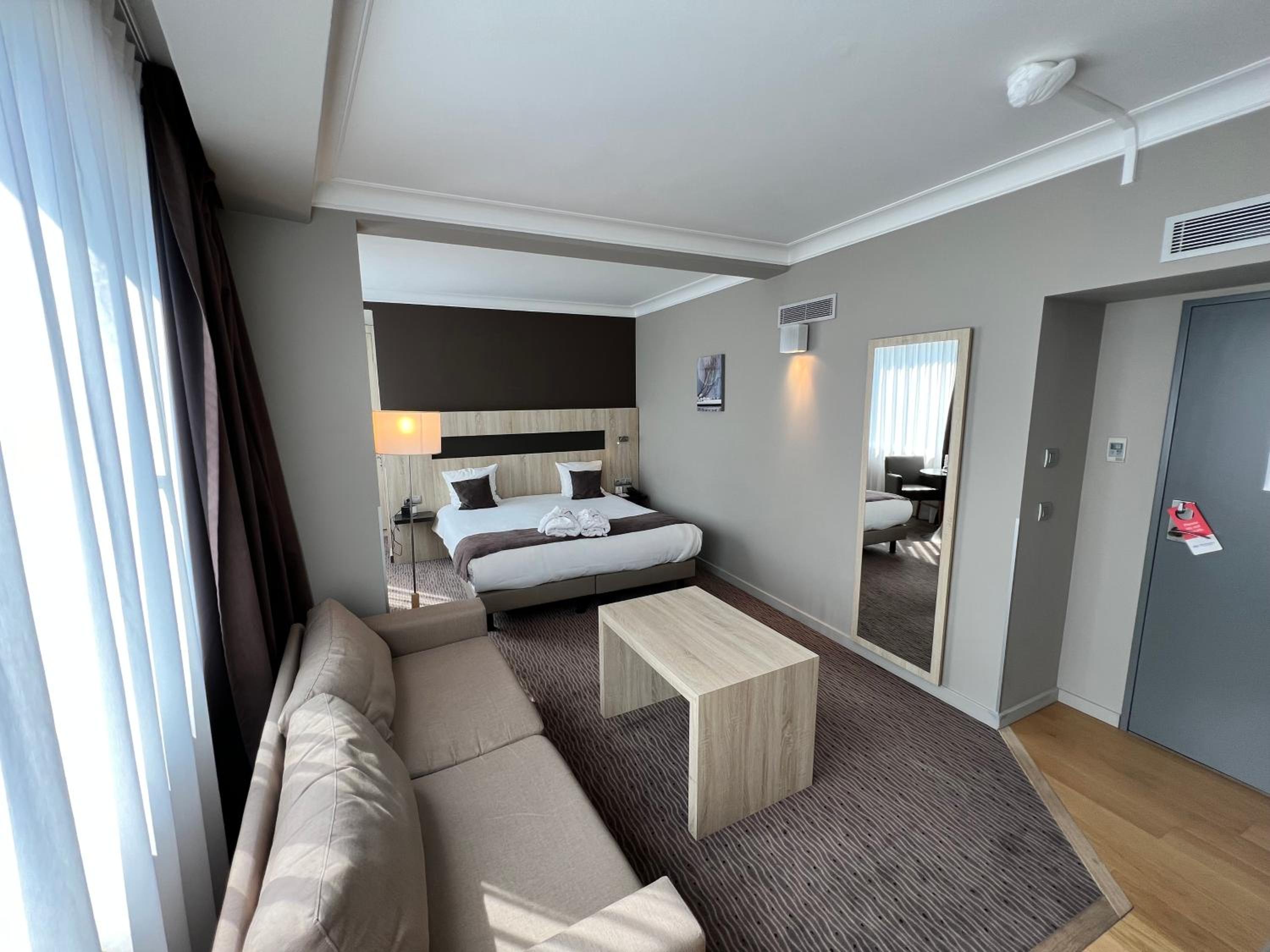 Executive Queen Room