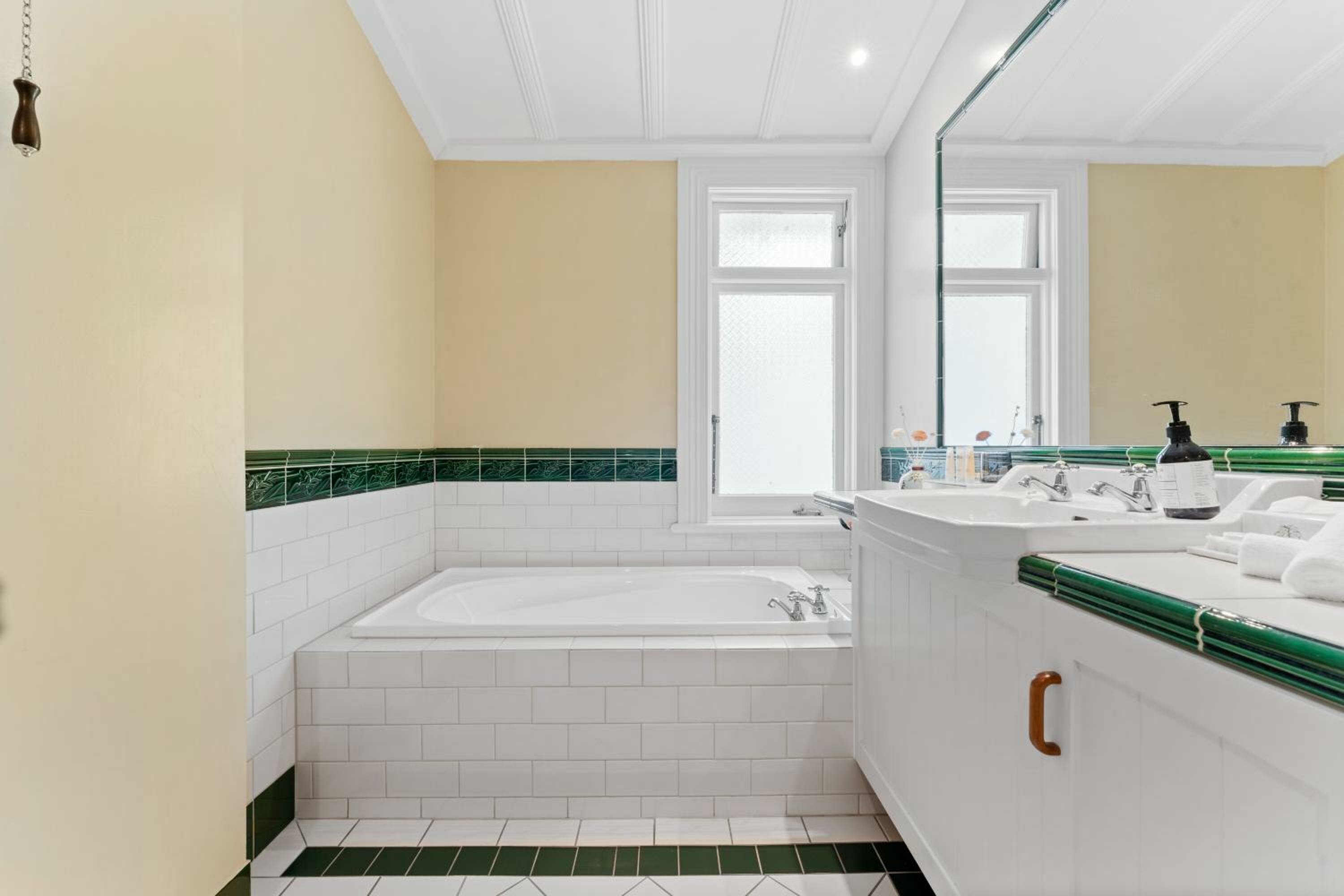 Deluxe Double Room with Bath