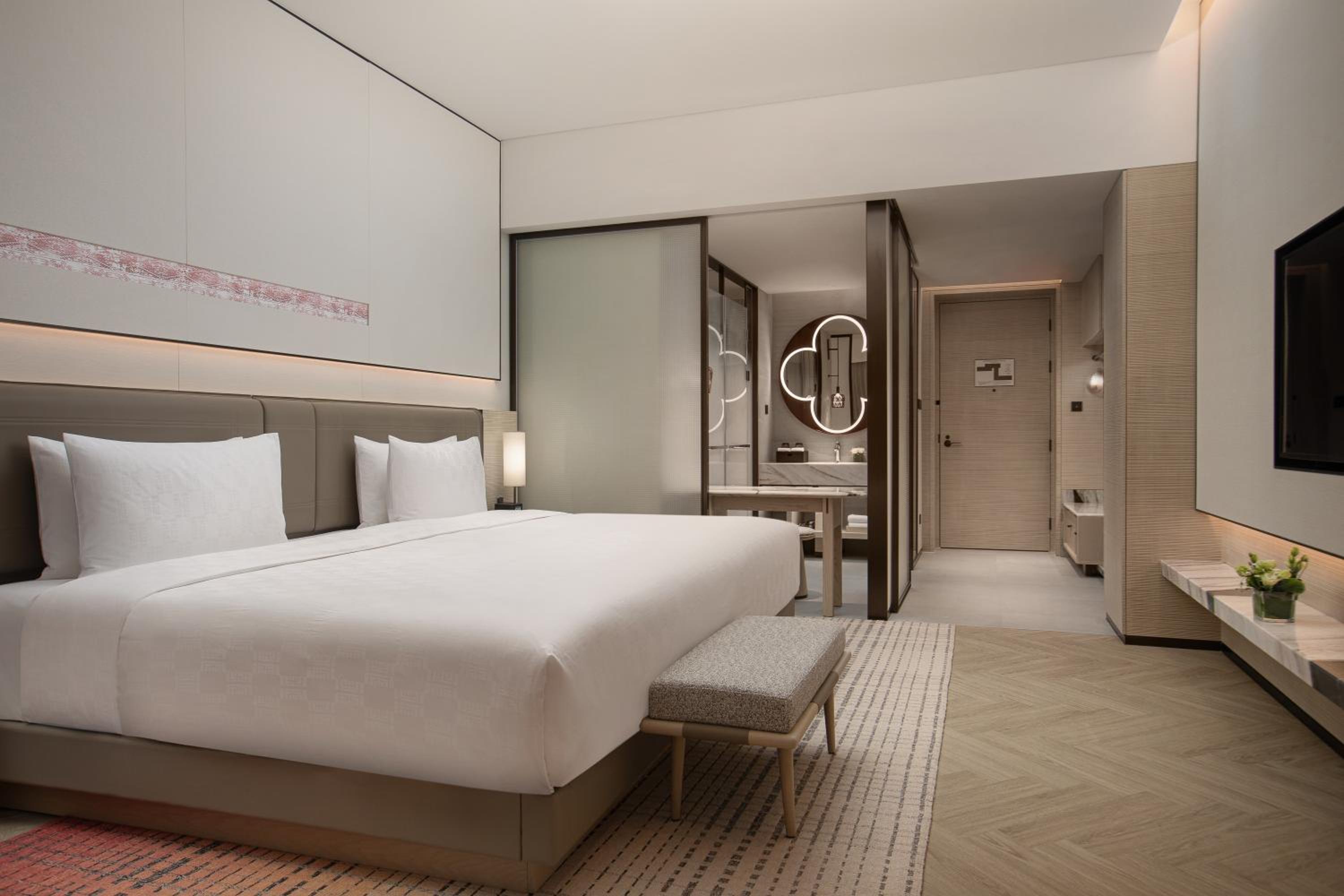 Standard King Room with Ocean View -High Floor