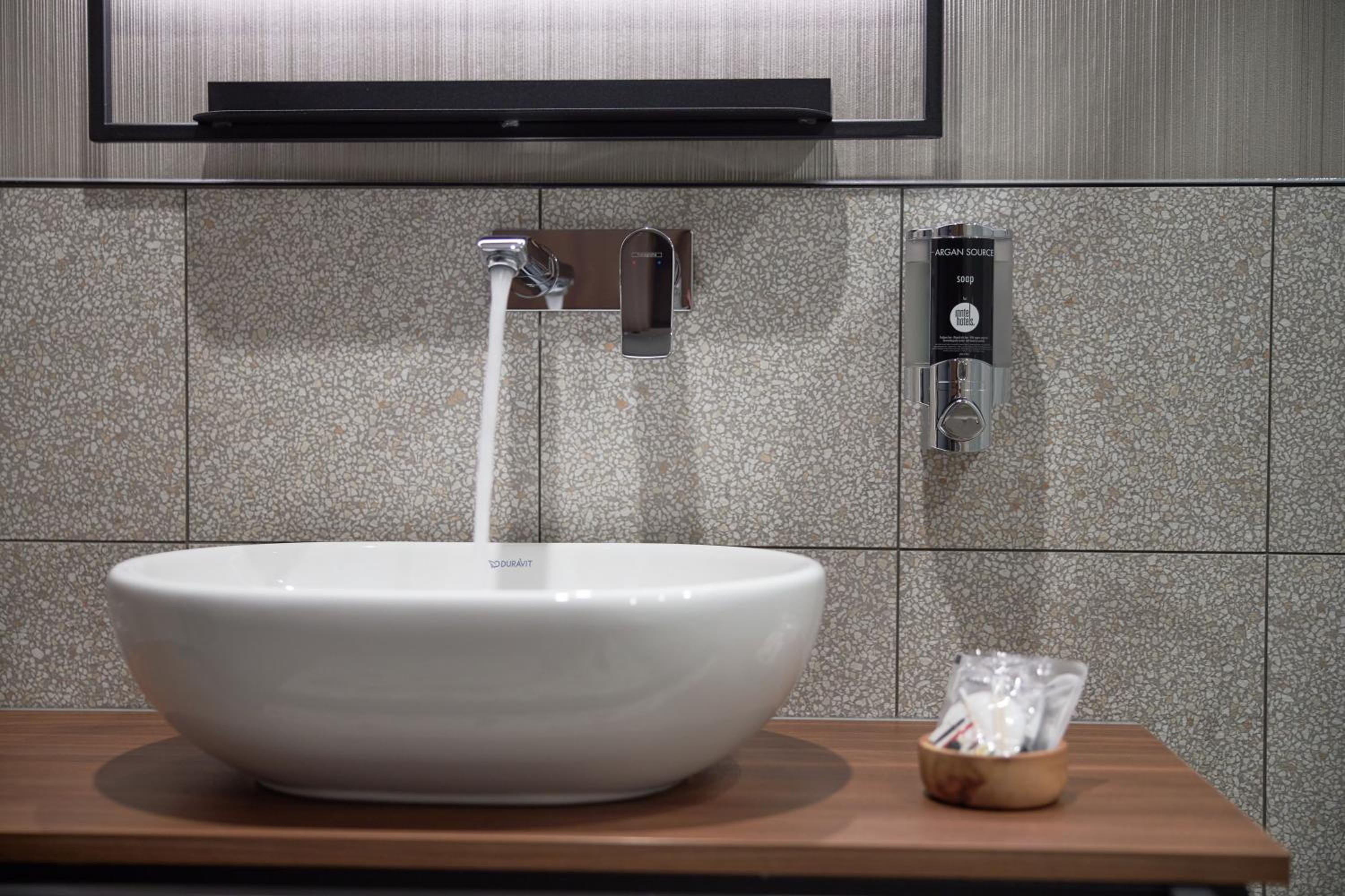 City Comfort Room