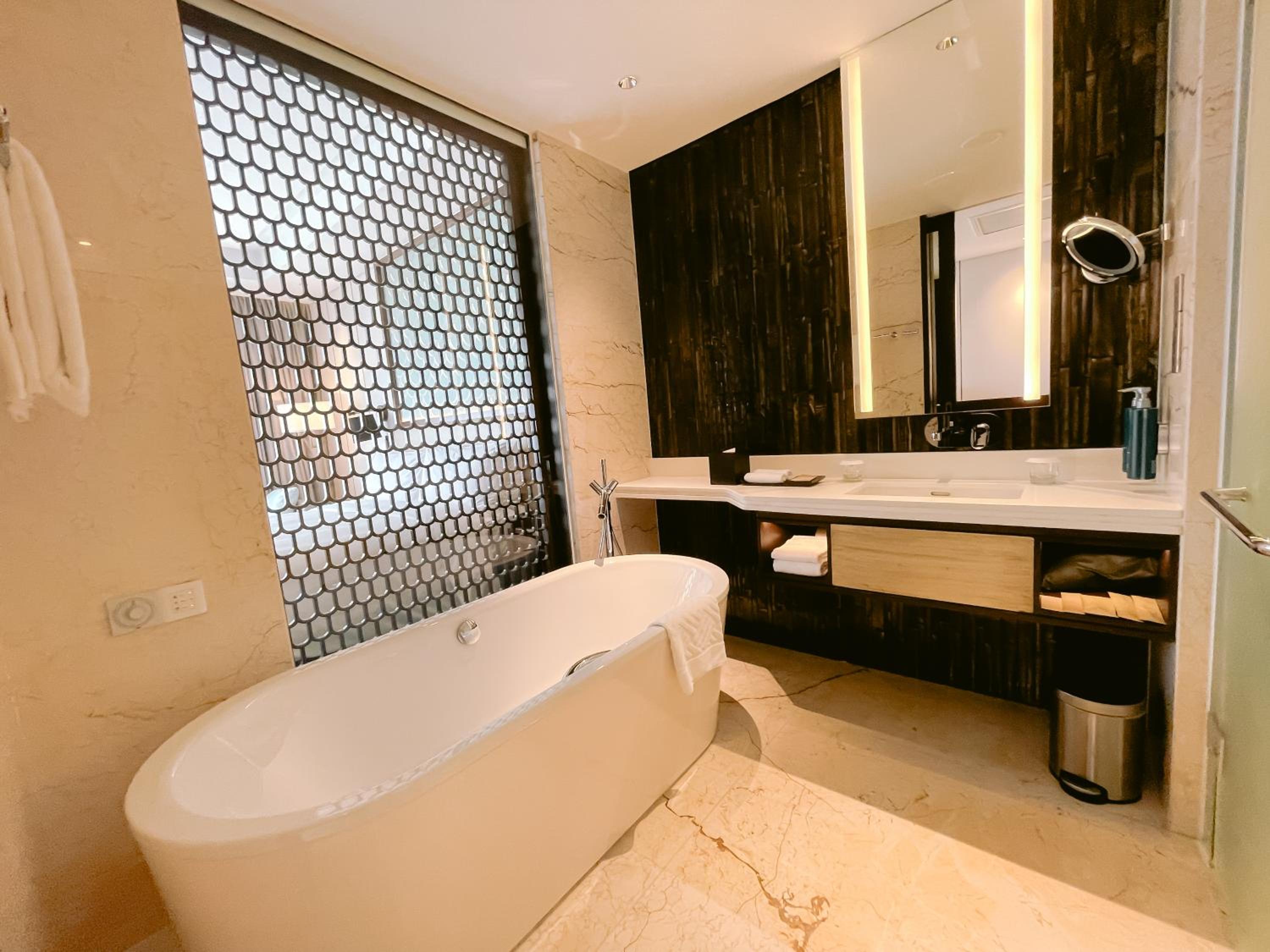 Executive King Room with Ocean View