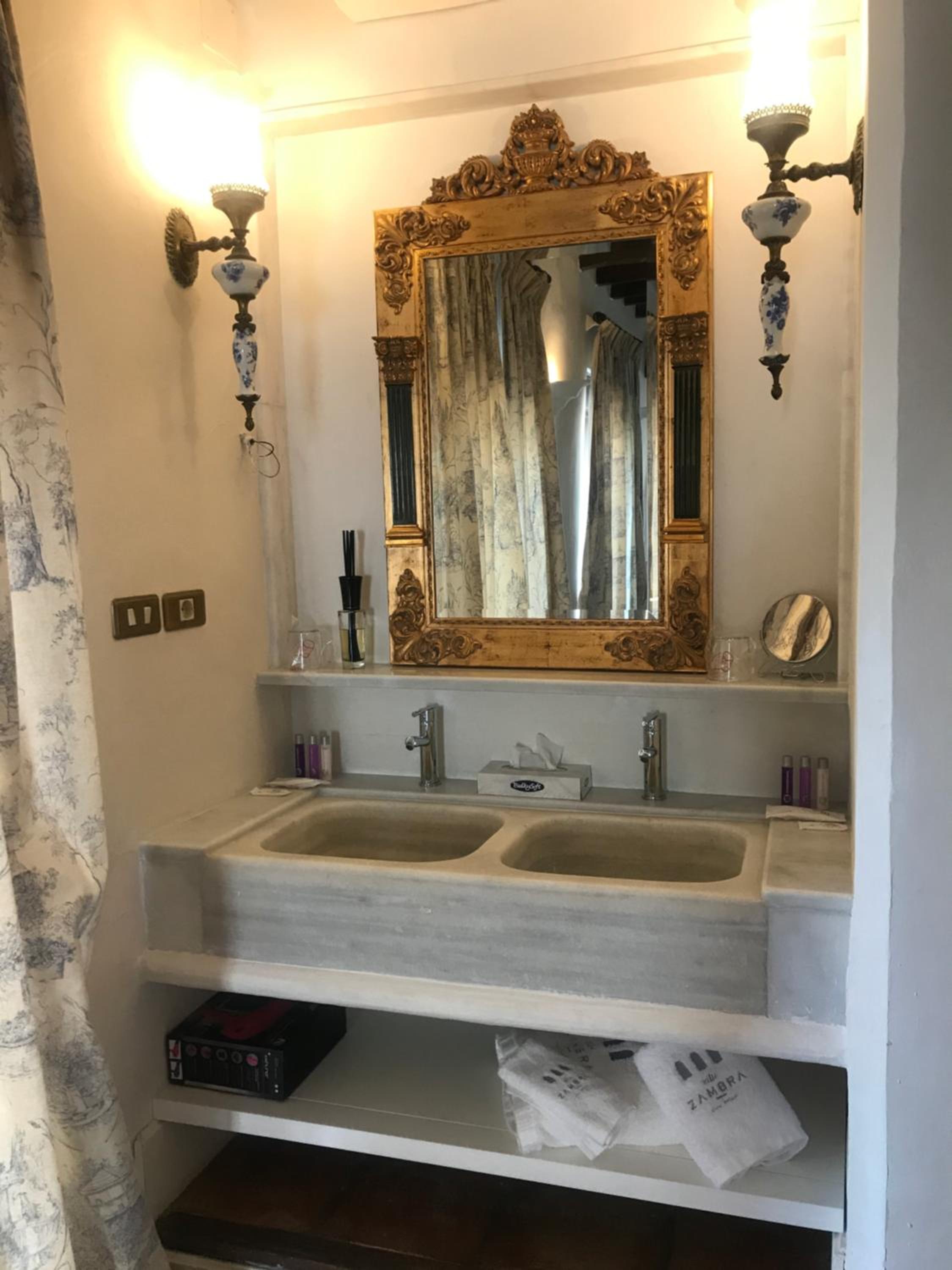 Junior Suite with Terrace and Views of El Tajo