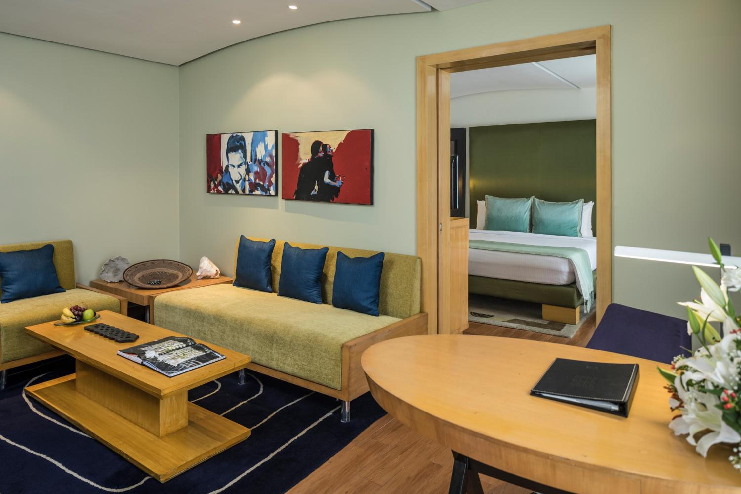 Deluxe Suite with 10% Discount on Food and beverages/Spa and Laundry Services