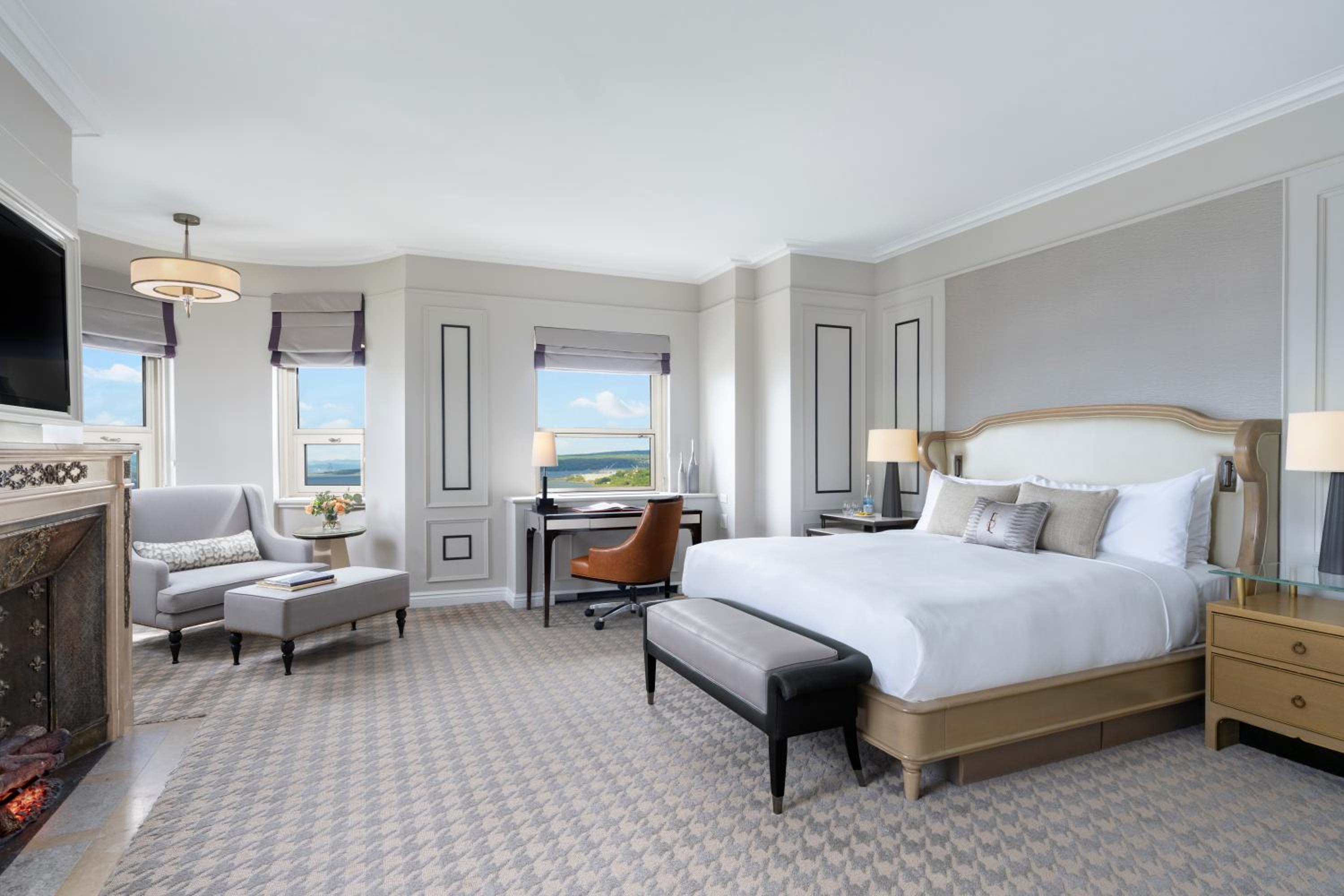 Signature Fairmont Gold One Bedroom Suite