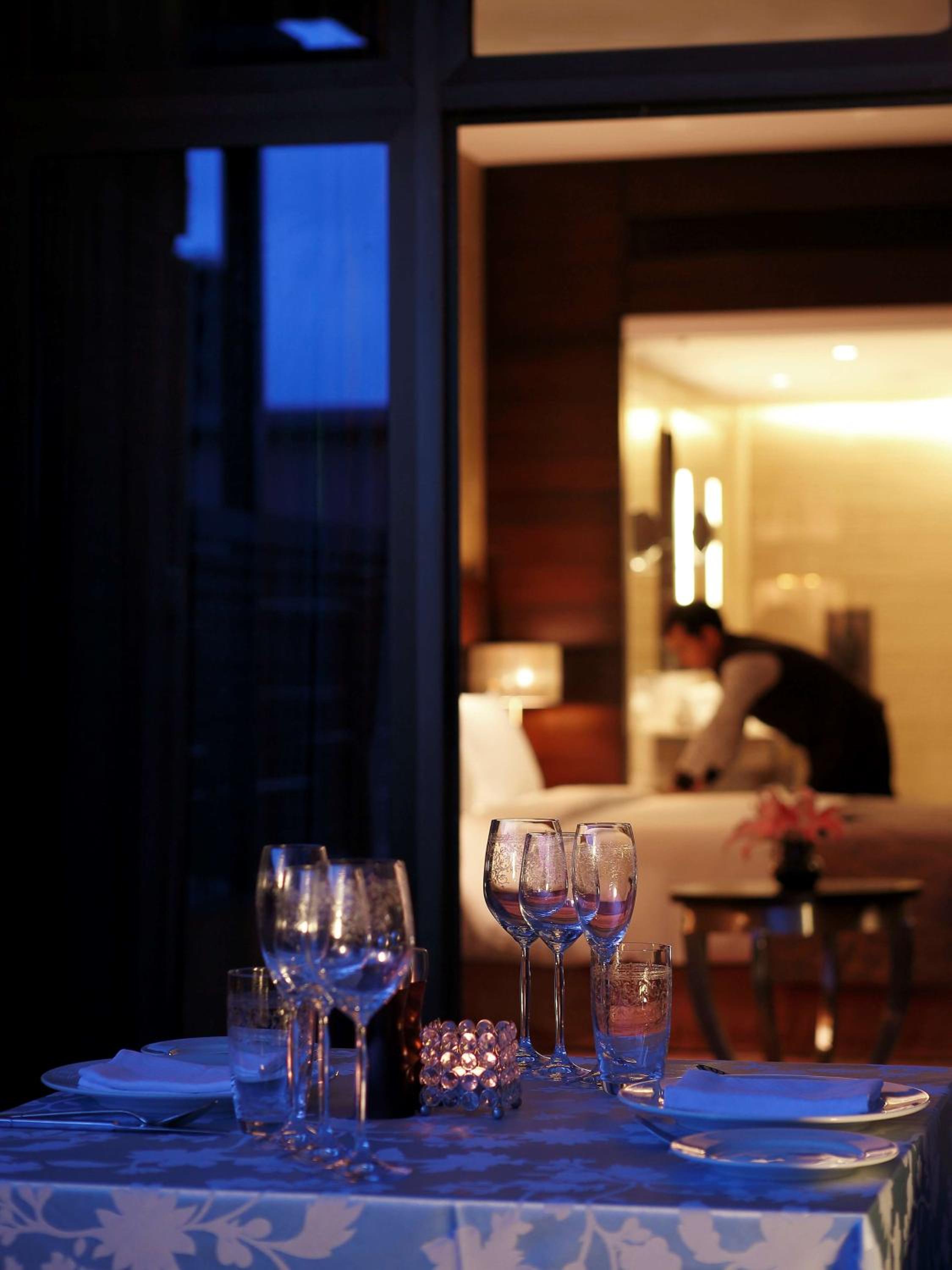 Deluxe Twin Room with Terrace and Lounge Access