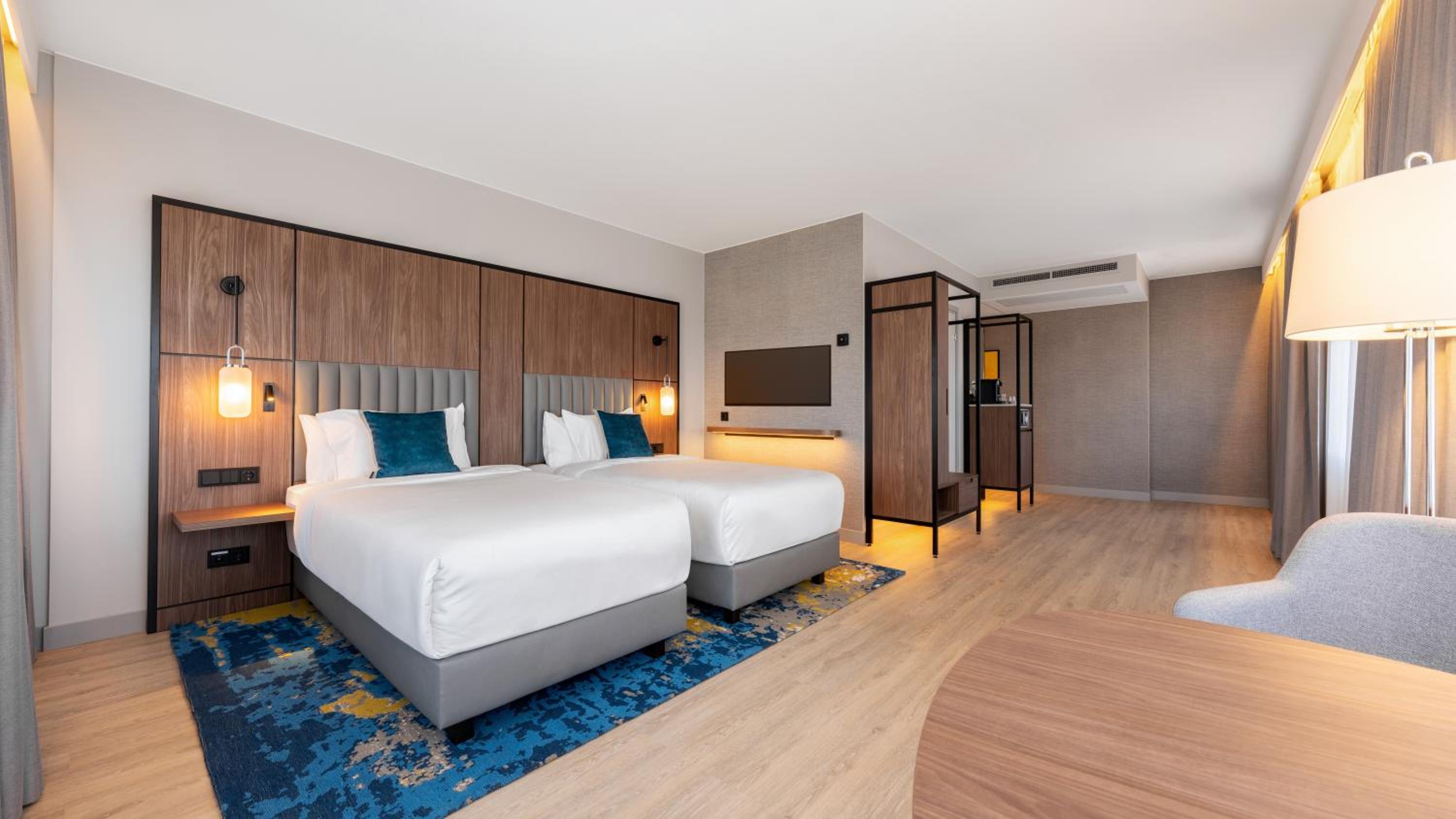 Premium Twin Room with Free Spa Access