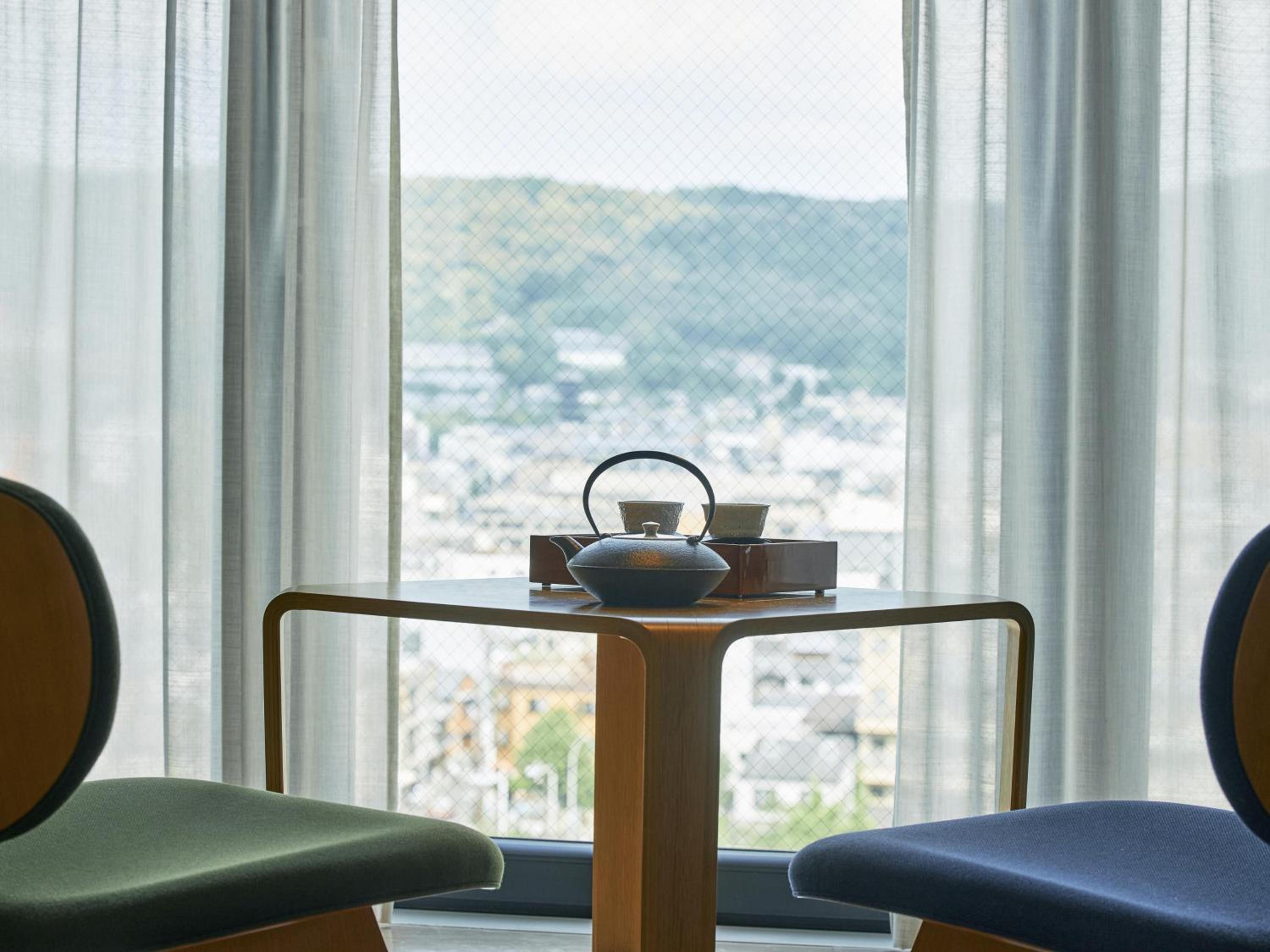 Grand Twin Room with River View - Non-Smoking