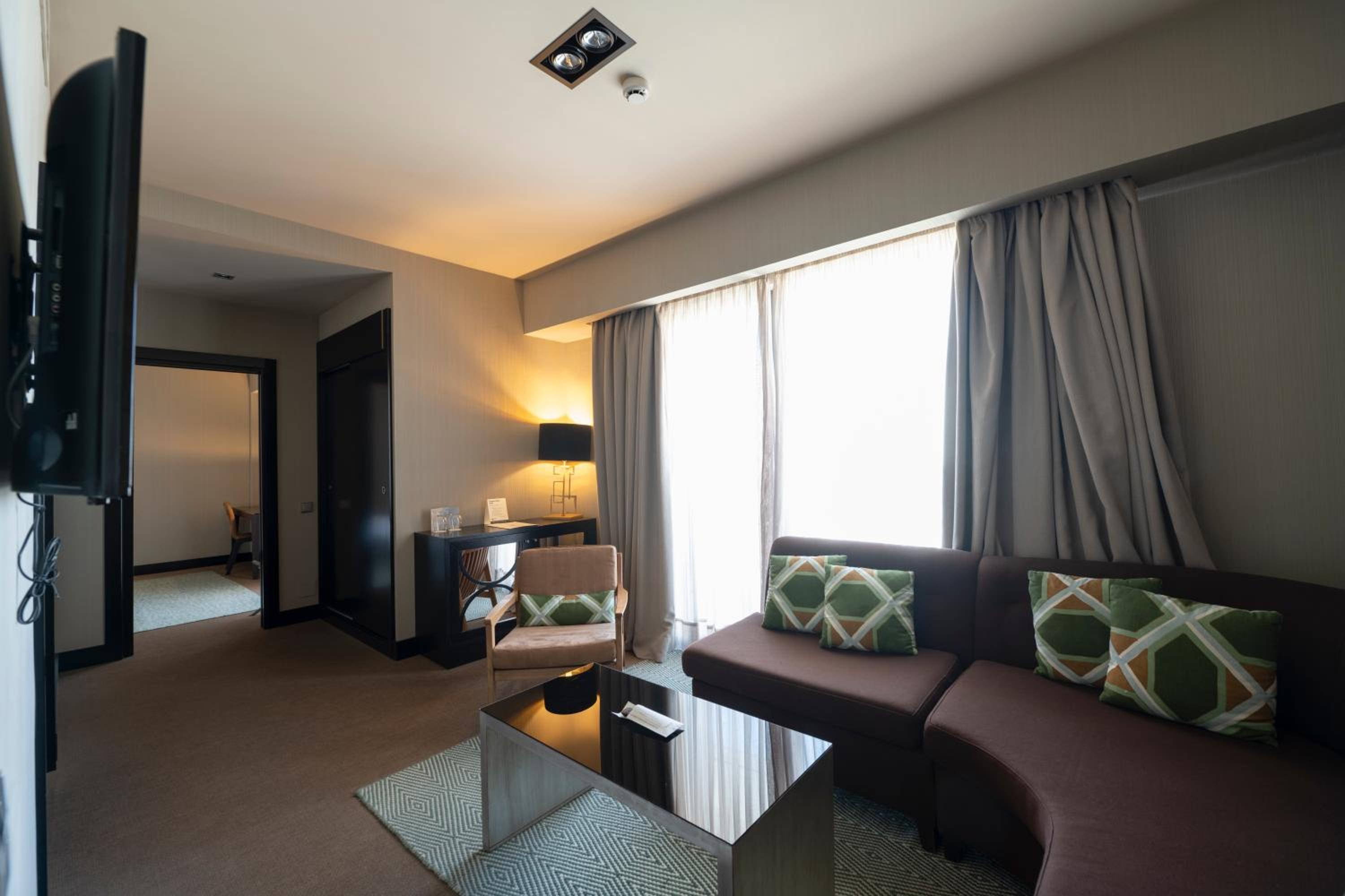 Deluxe Suite