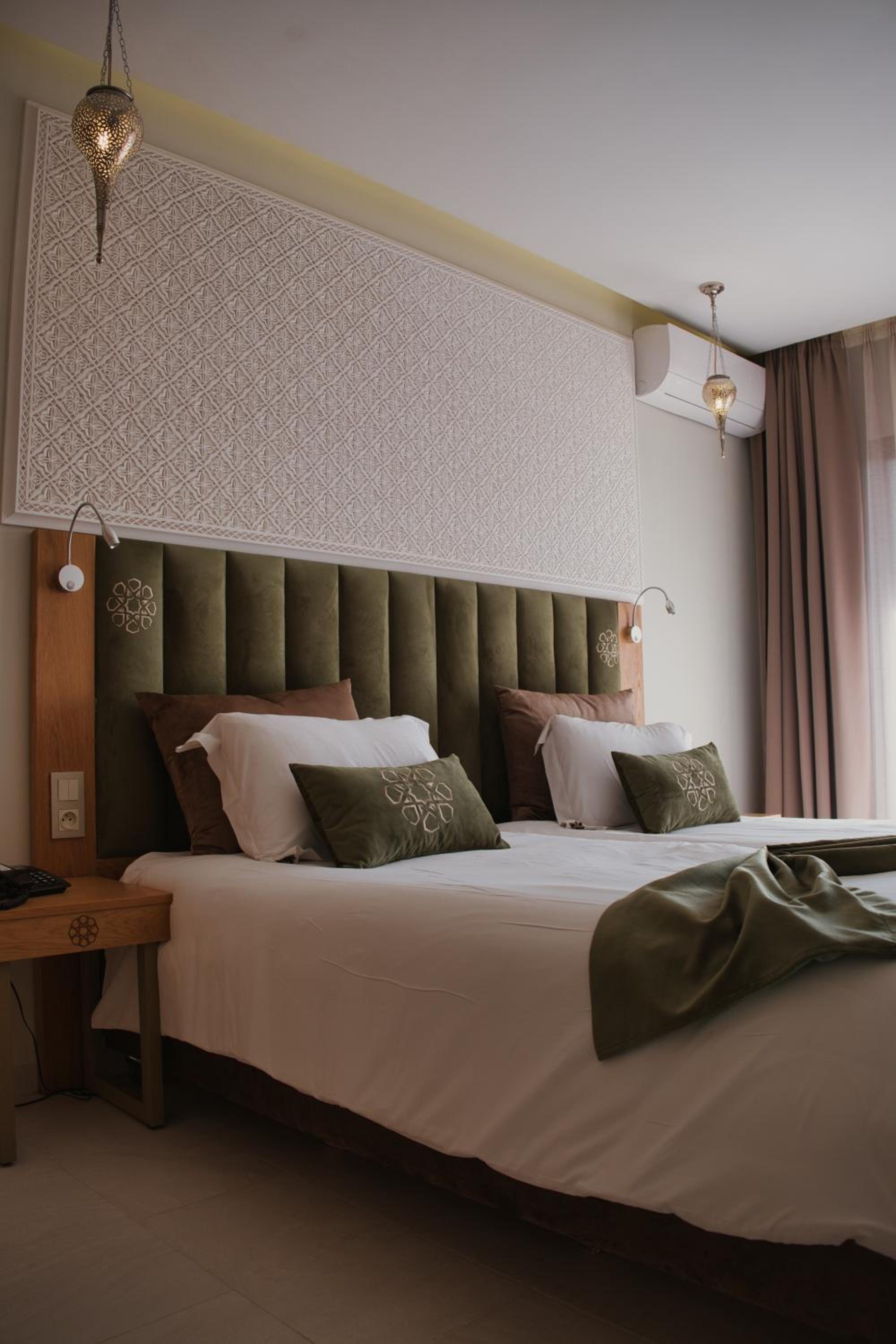 Deluxe Double or Twin Room with Pool View