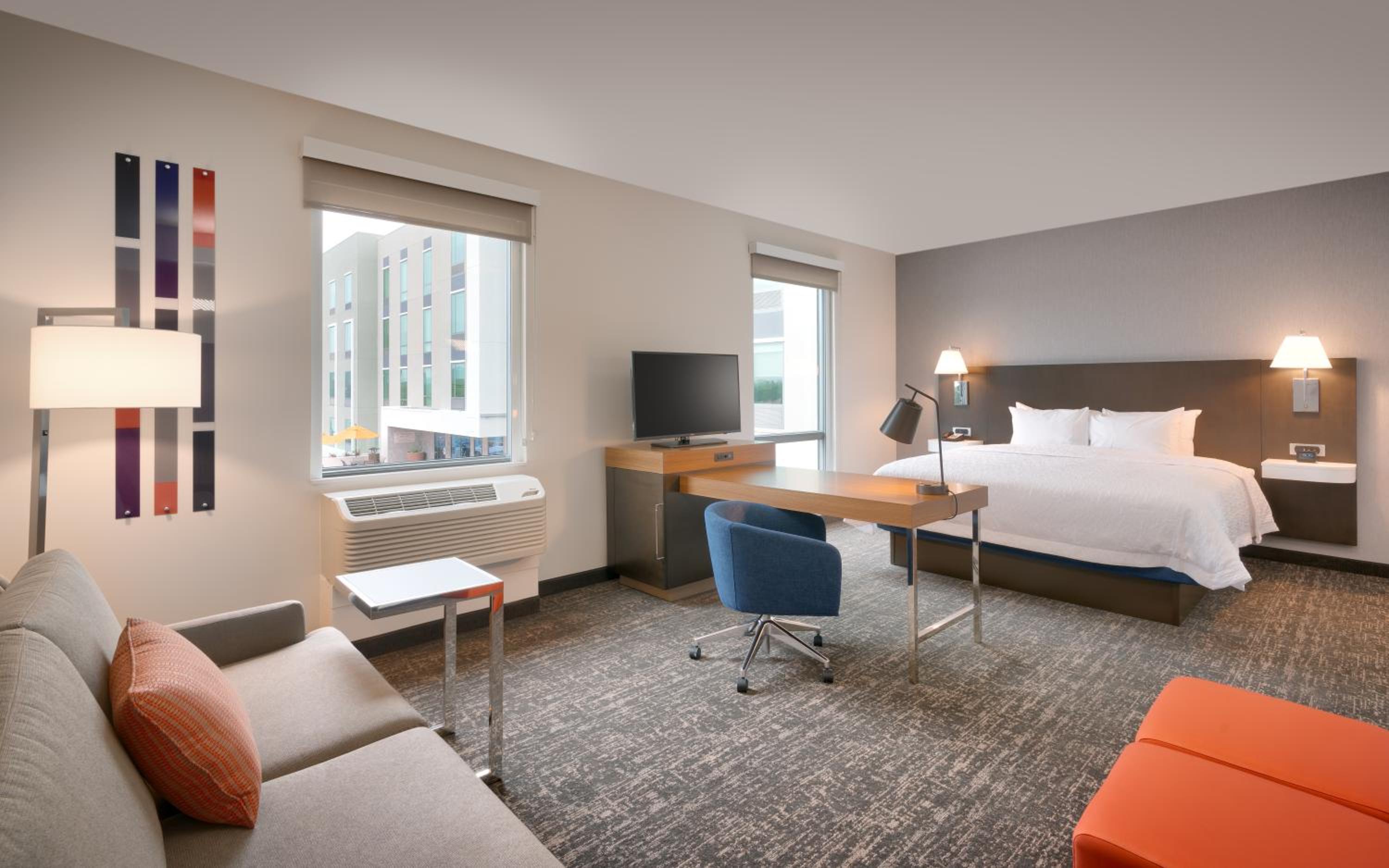 King Studio Suite - Hearing Accessible/Non-Smoking