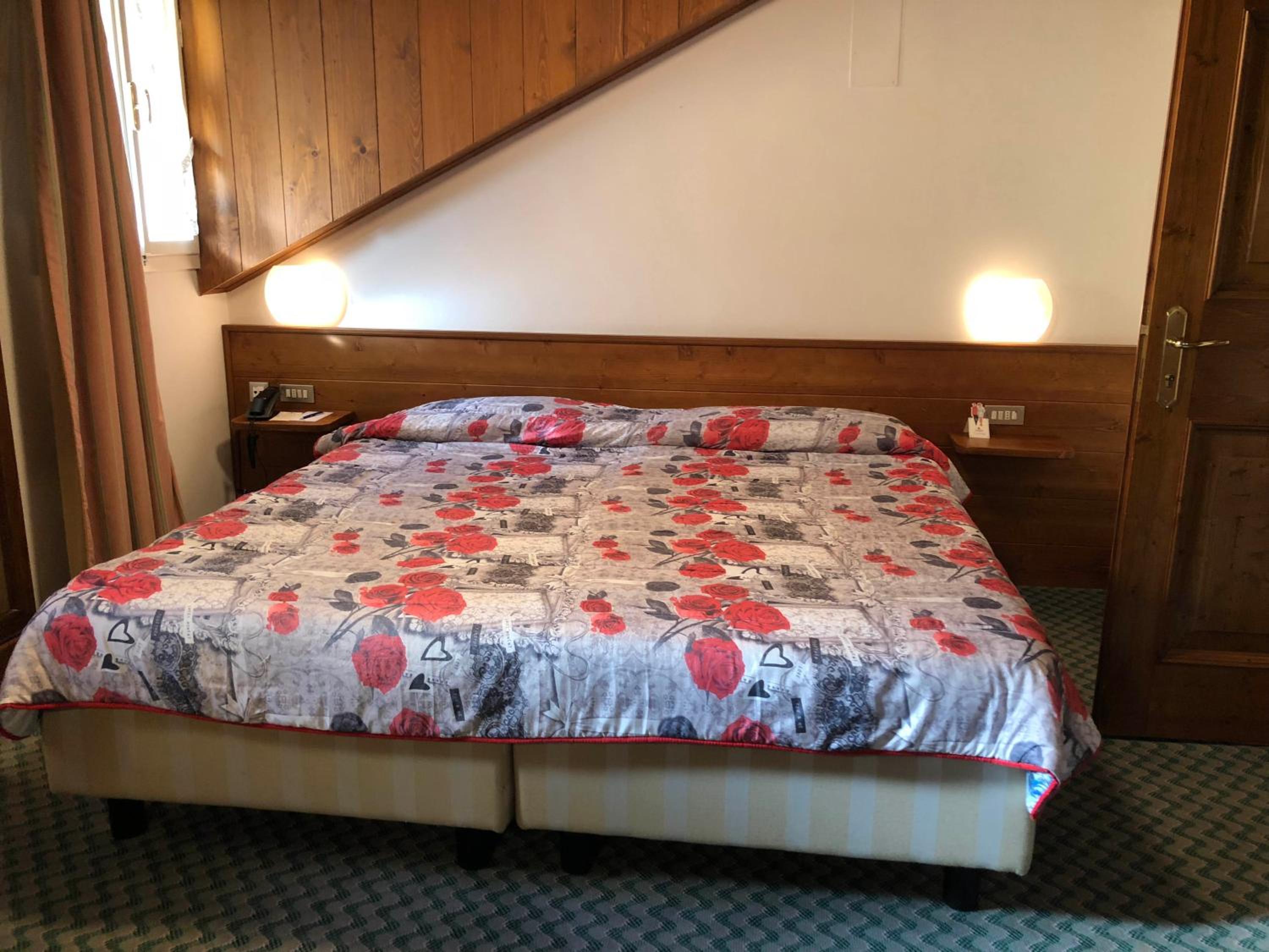 Junior Suite with Balcony and Panoramic View