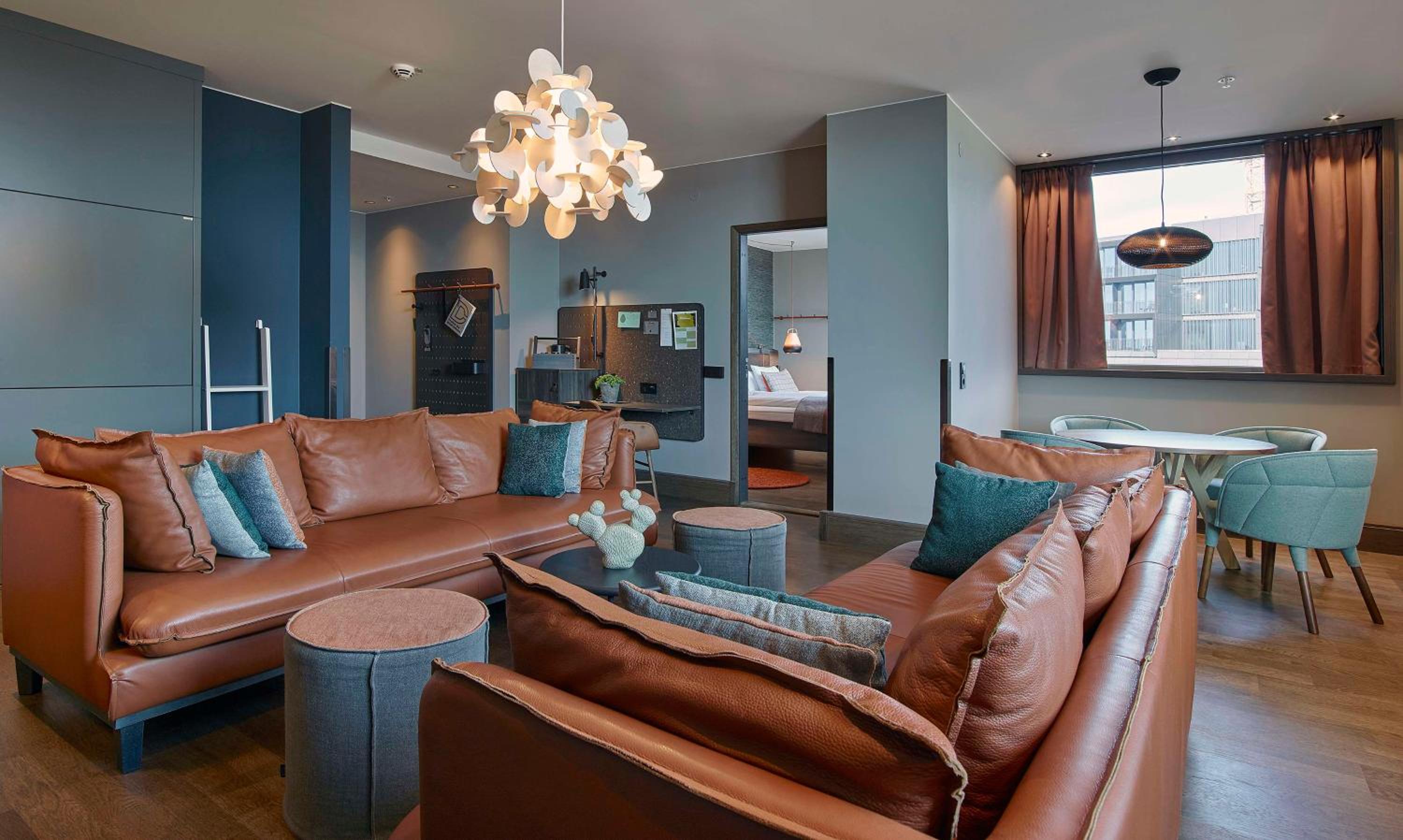 Junior Suite with City View