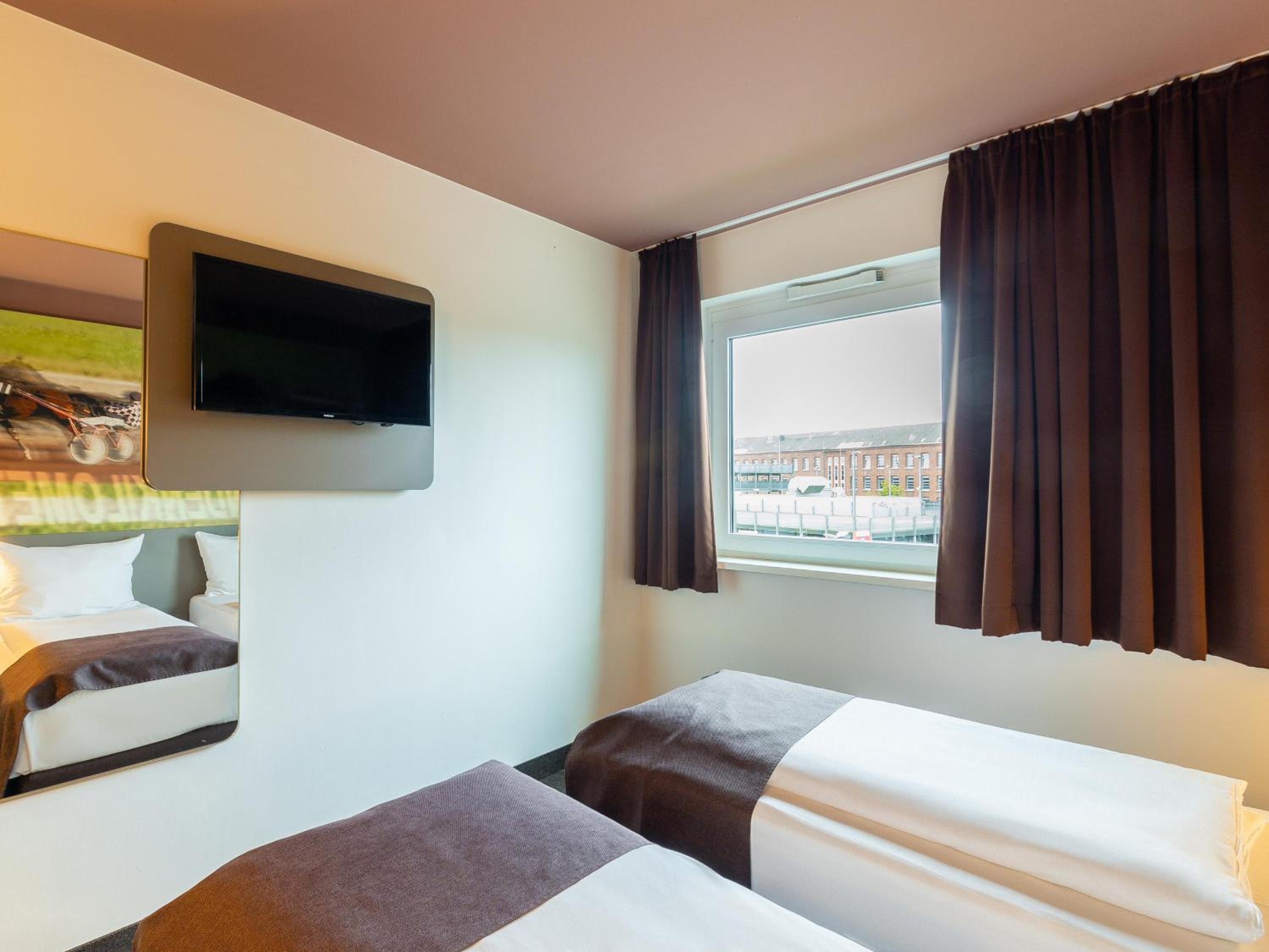 Twin Room - Non-Smoking