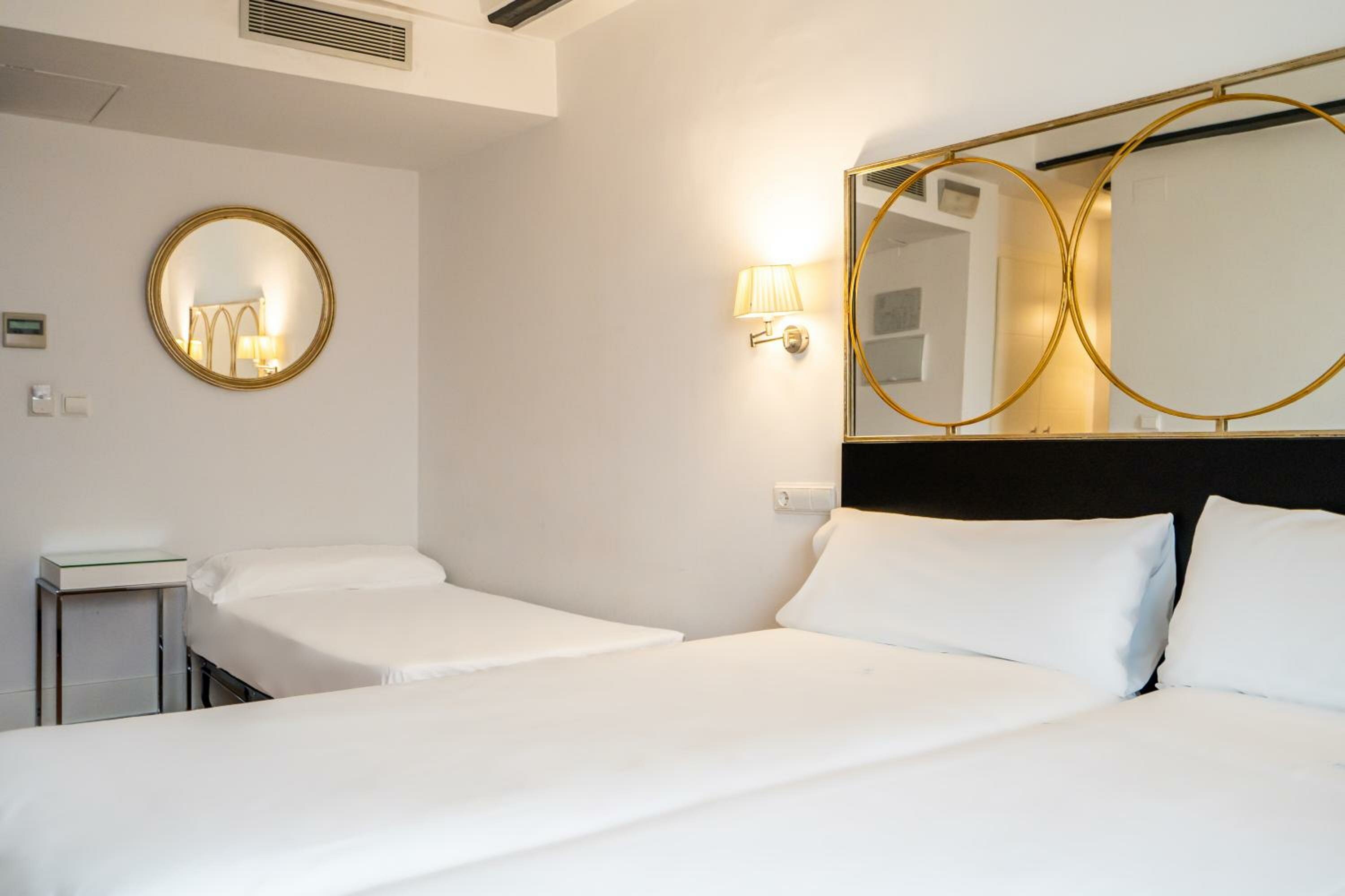 Twin Room with Extra Bed