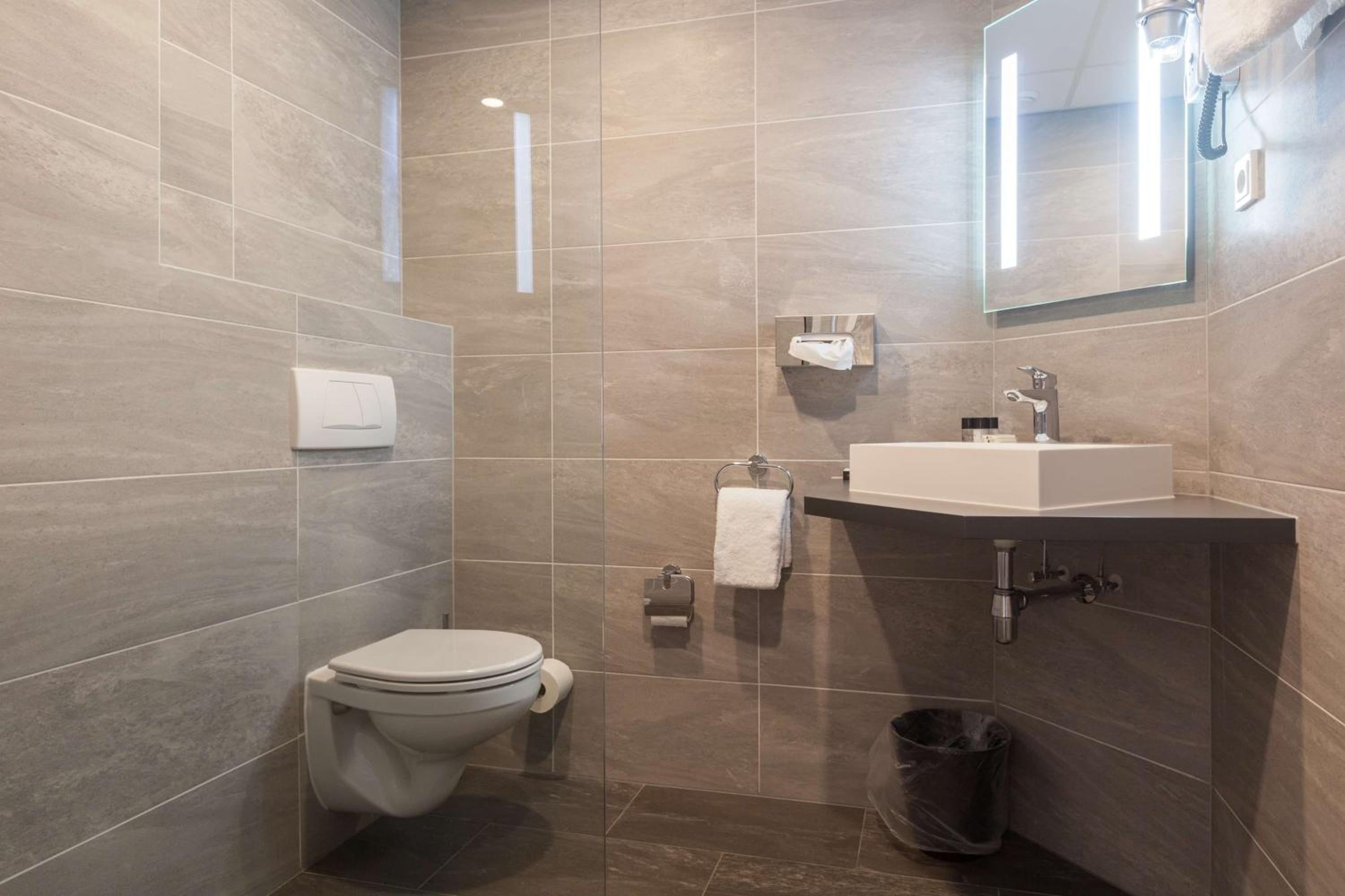 Comfort Twin Room - Non-Smoking