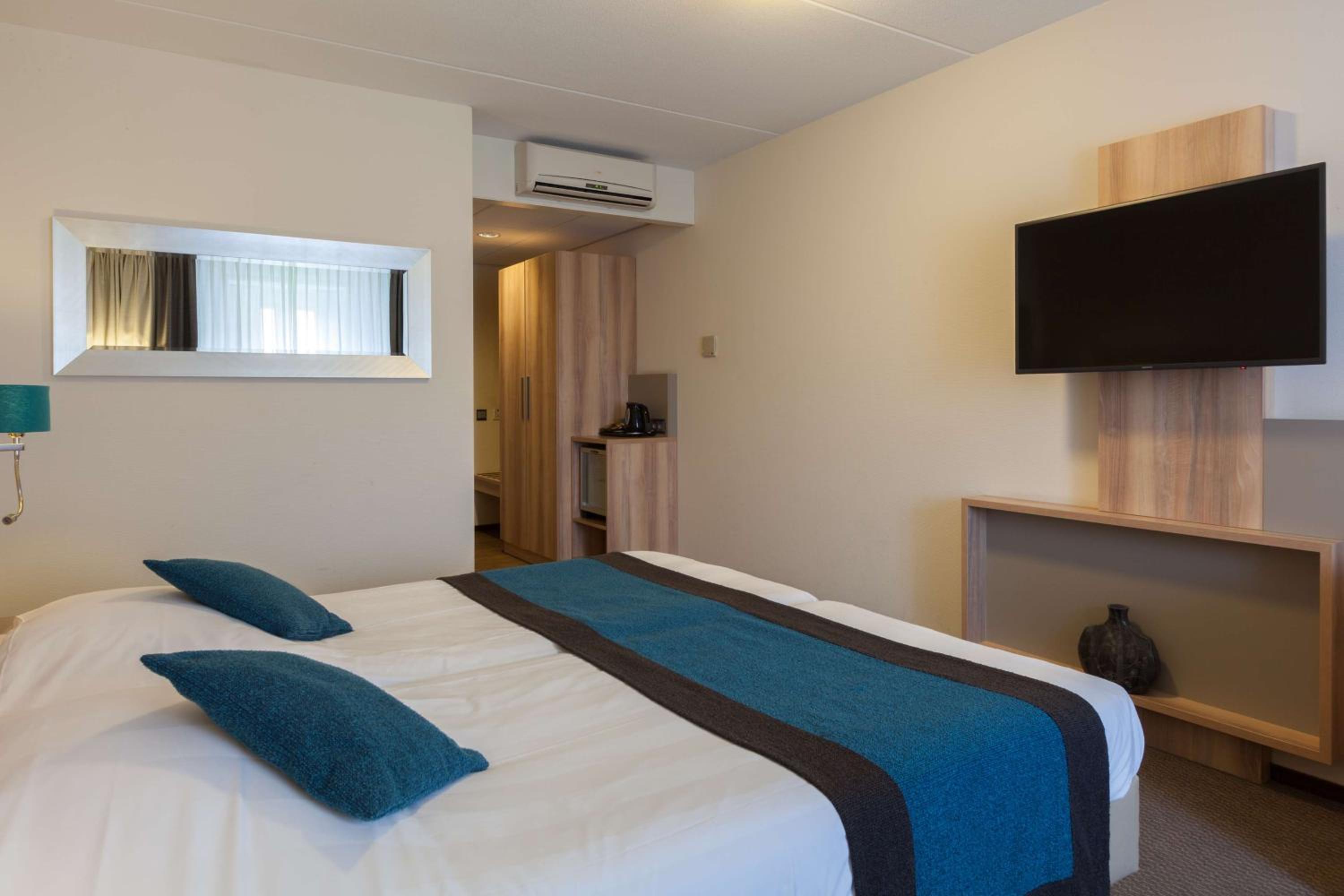 Deluxe Twin Room - Non-Smoking