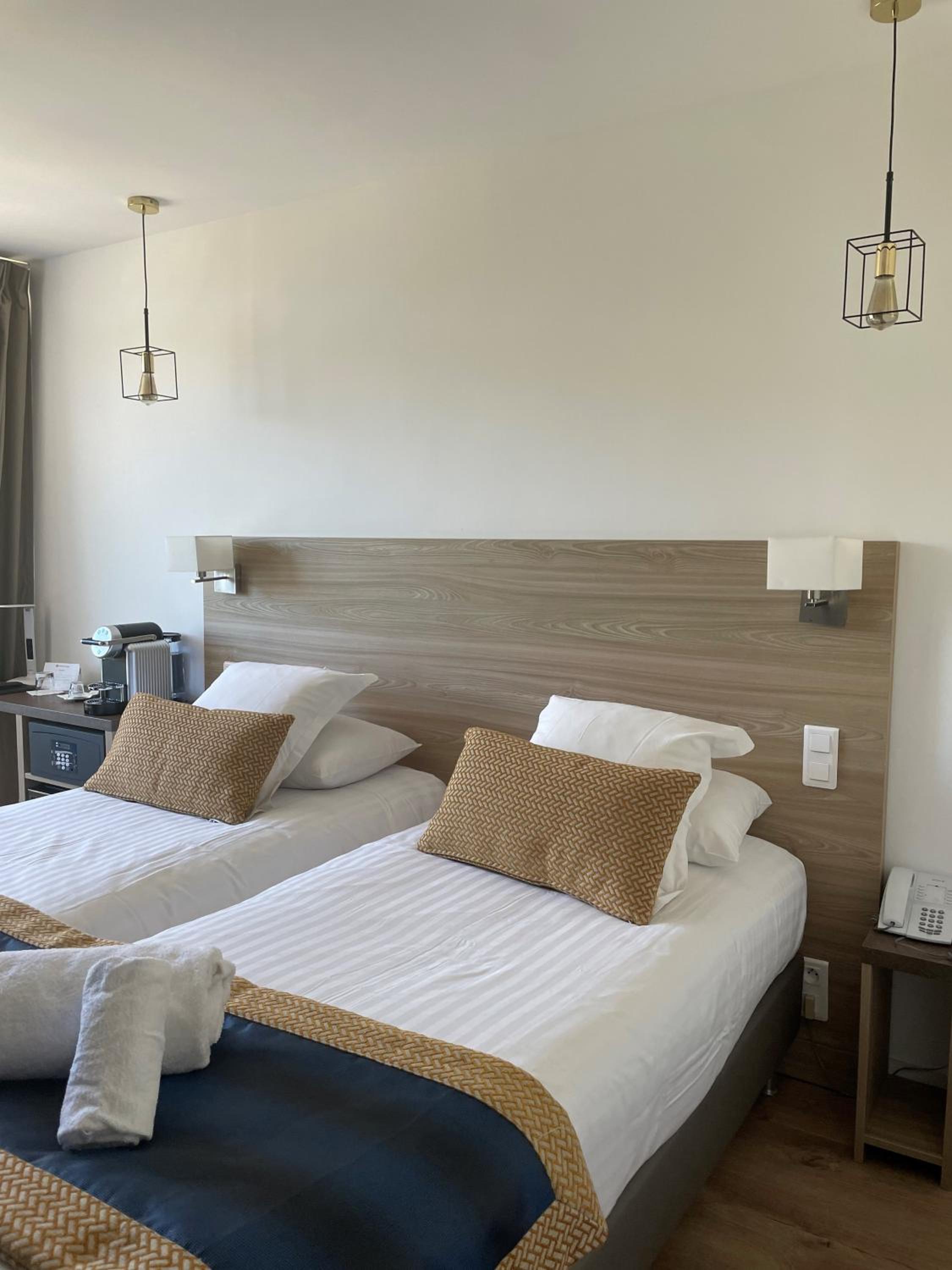 Comfort Twin Room with Balcony - Non-Smoking